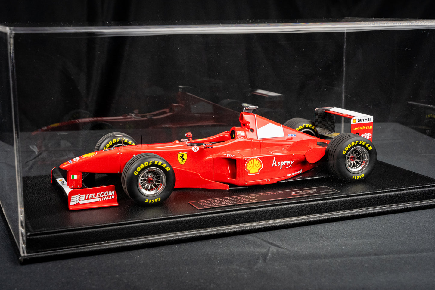 Michael Schumacher Ferrari F300 #3 lim. 500 pcs. - Pole & Winner GP Monza 98 - GP Replicas 1:18