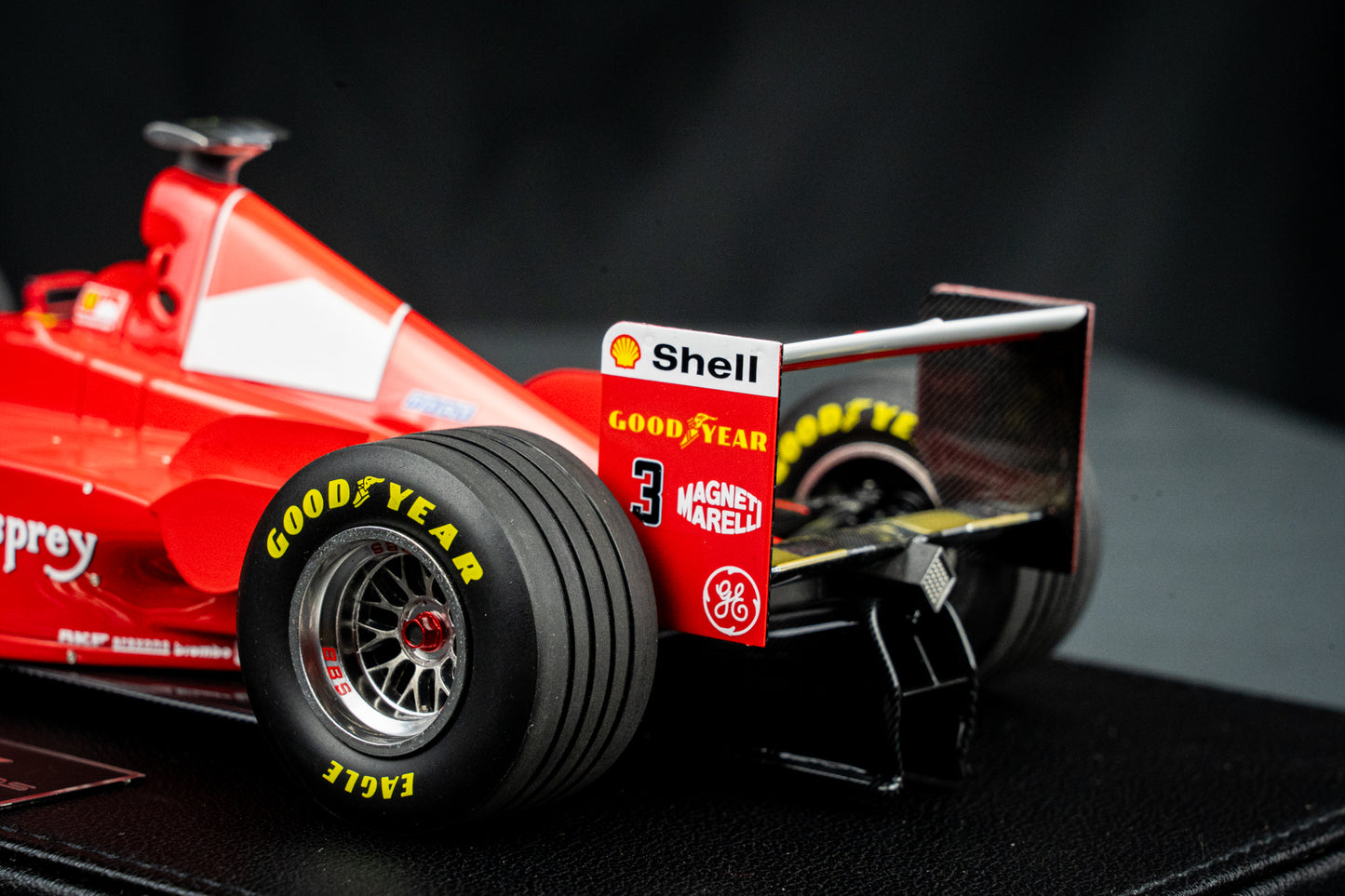 Michael Schumacher Ferrari F300 #3 lim. 500 pcs. - Pole & Winner GP Monza 98 - GP Replicas 1:18