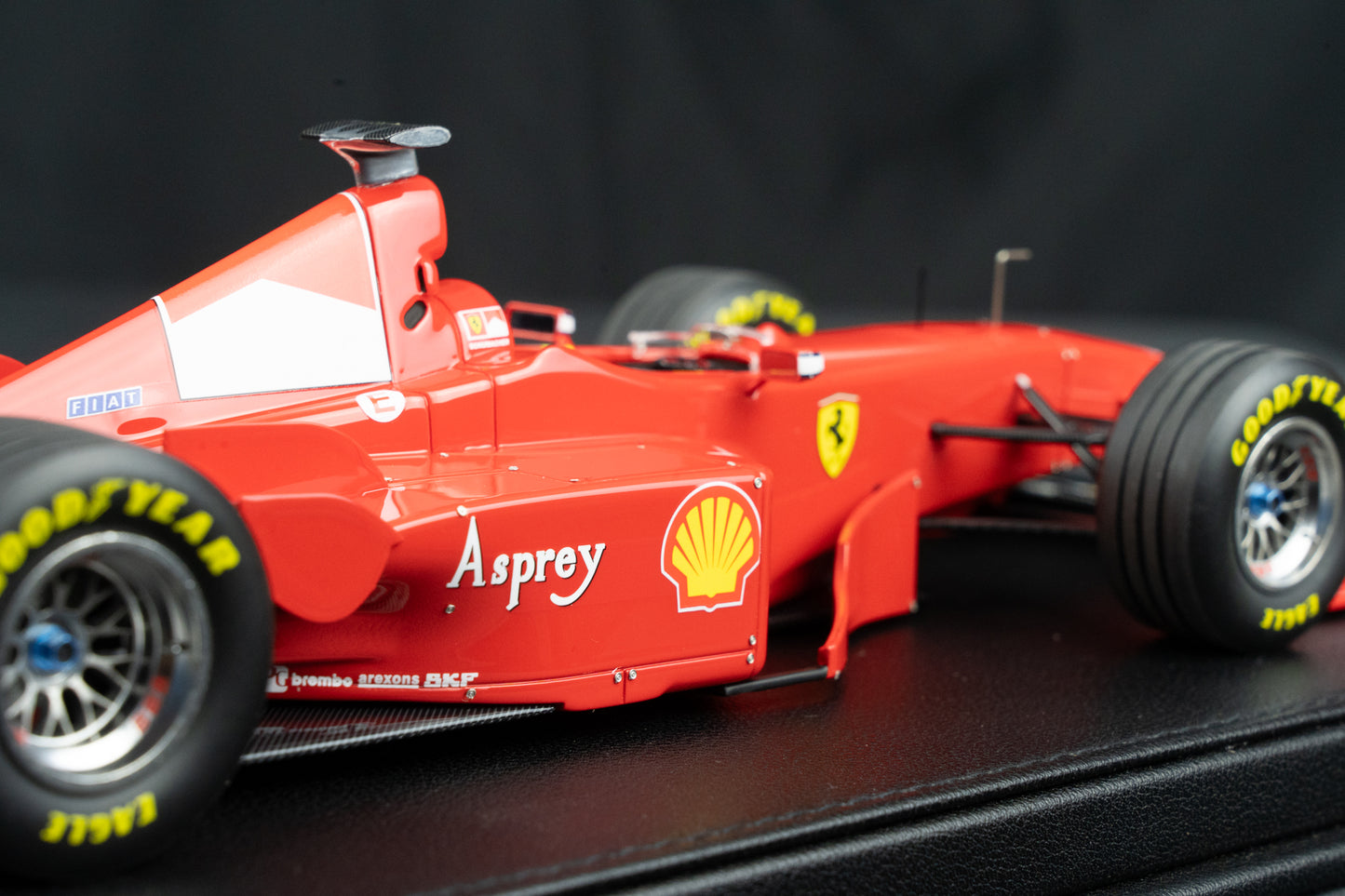 Michael Schumacher Ferrari F300 #3 lim. 500 pcs. - Pole & Winner GP Monza 98 - GP Replicas 1:18