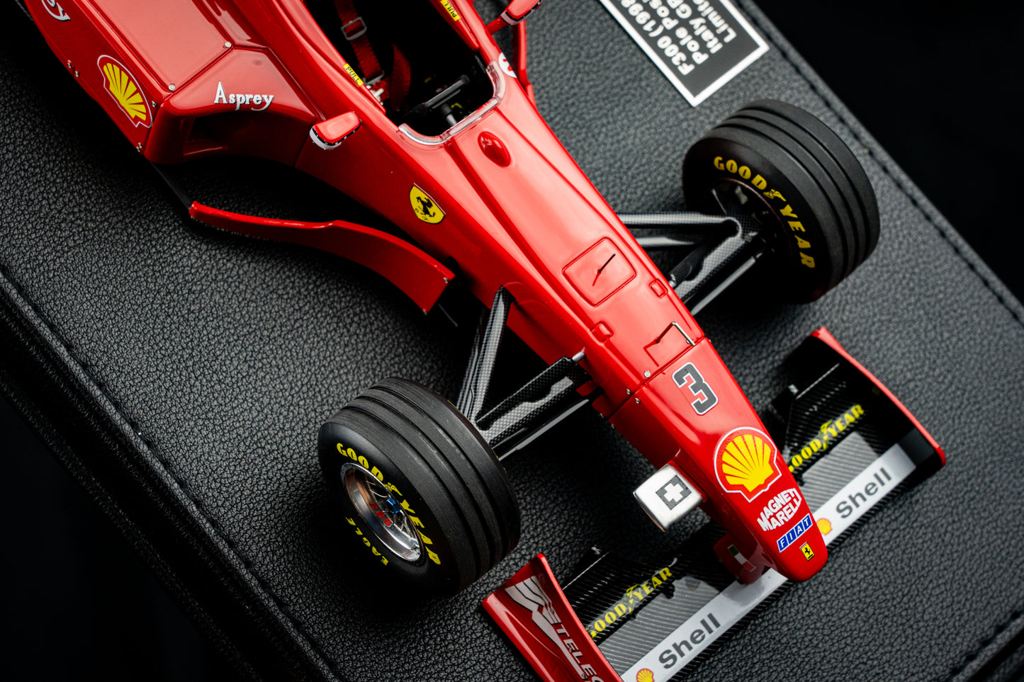 Michael Schumacher Ferrari F300 #3 lim. 500 pcs. - Pole & Winner GP Monza 98 - GP Replicas 1:18