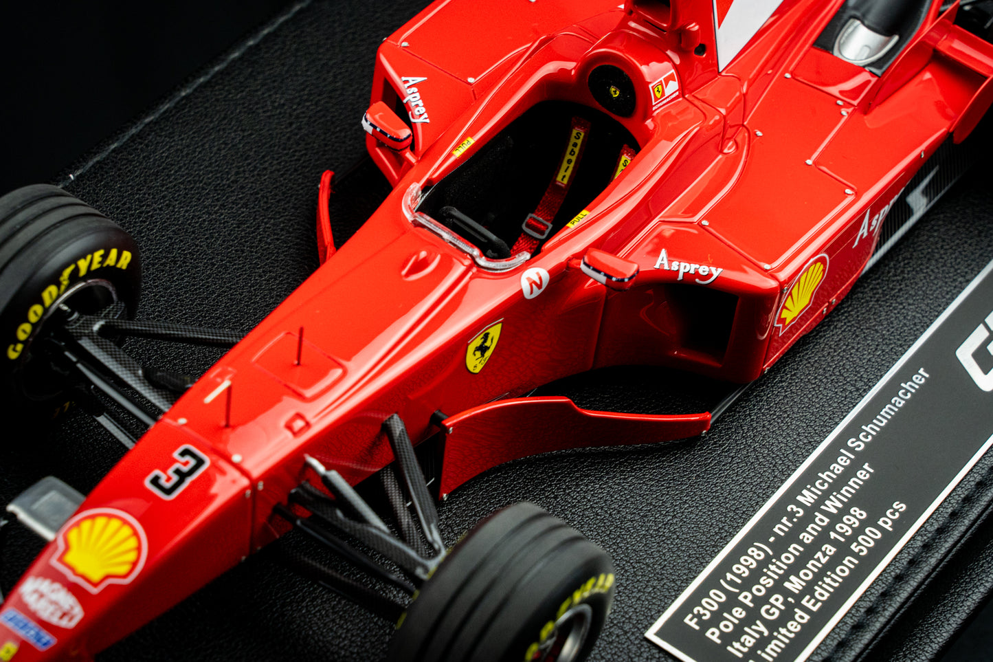 Michael Schumacher Ferrari F300 #3 lim. 500 pcs. - Pole & Winner GP Monza 98 - GP Replicas 1:18