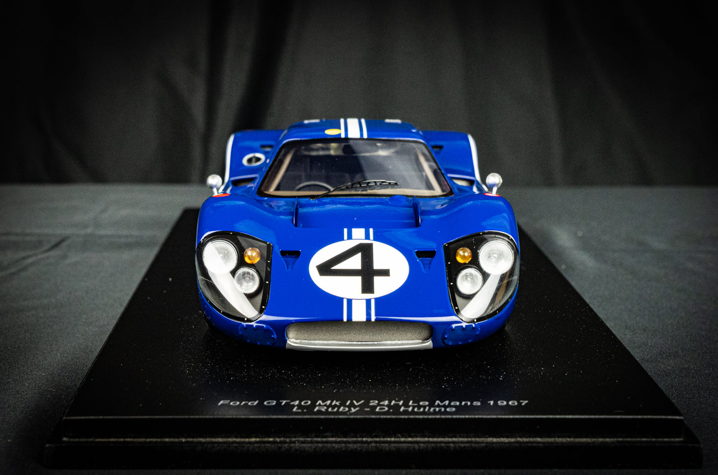 Ford GT40 Mk IV #4 L. Ruby / D. Hulme 24h LeMans 1967 1:18 Spark