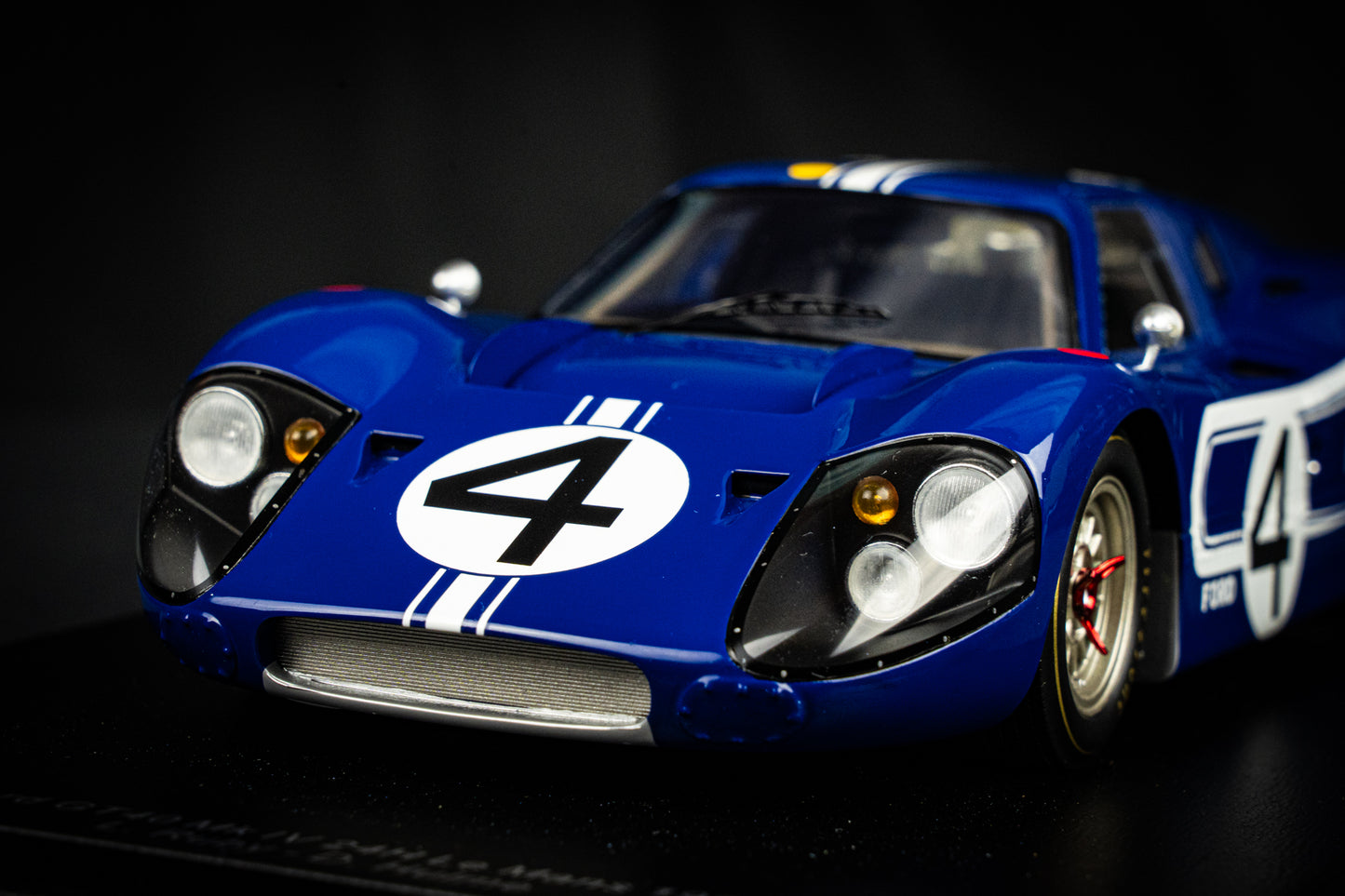 Ford GT40 Mk IV #4 L. Ruby / D. Hulme 24h LeMans 1967 1:18 Spark