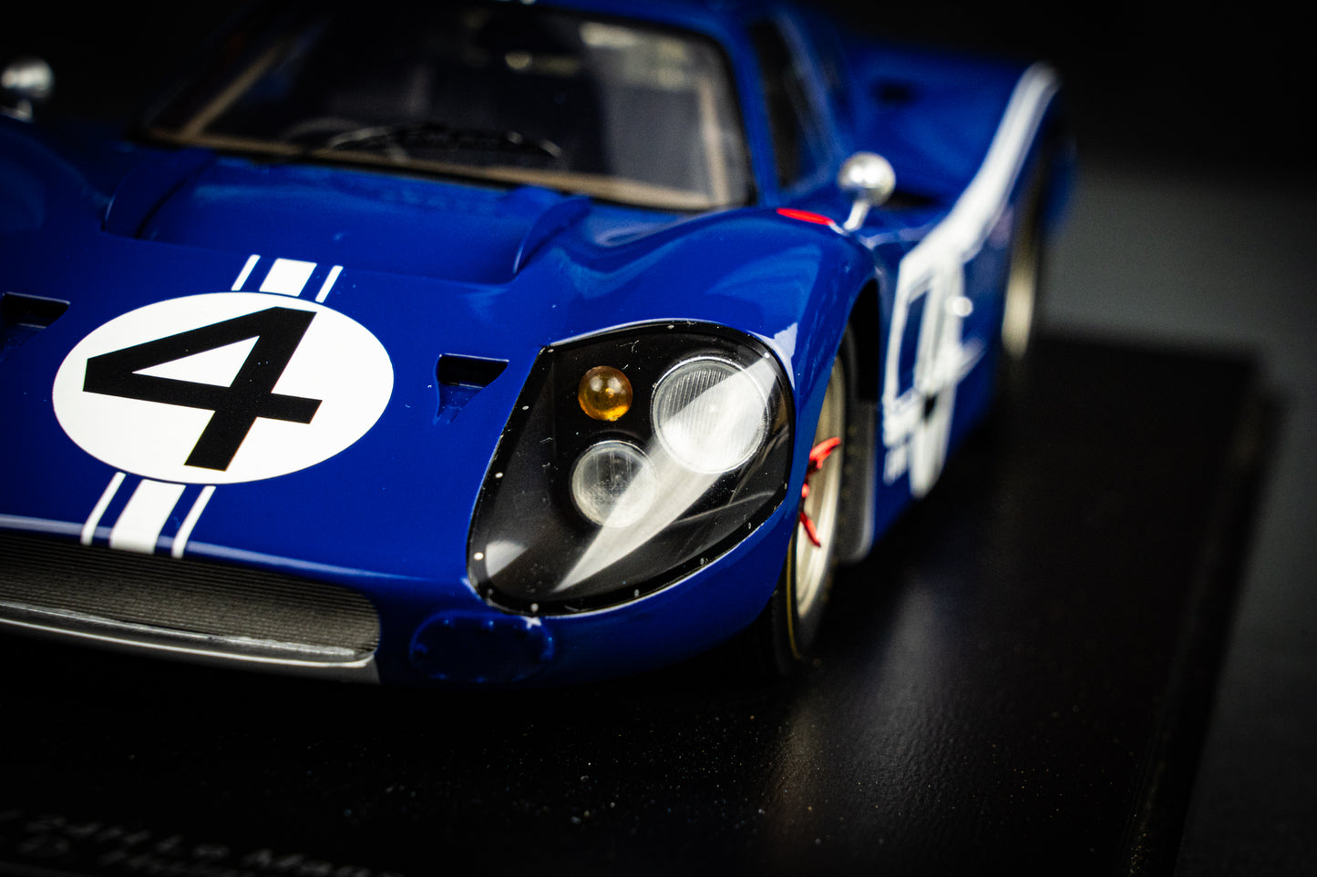 Ford GT40 Mk IV #4 L. Ruby / D. Hulme 24h LeMans 1967 1:18 Spark