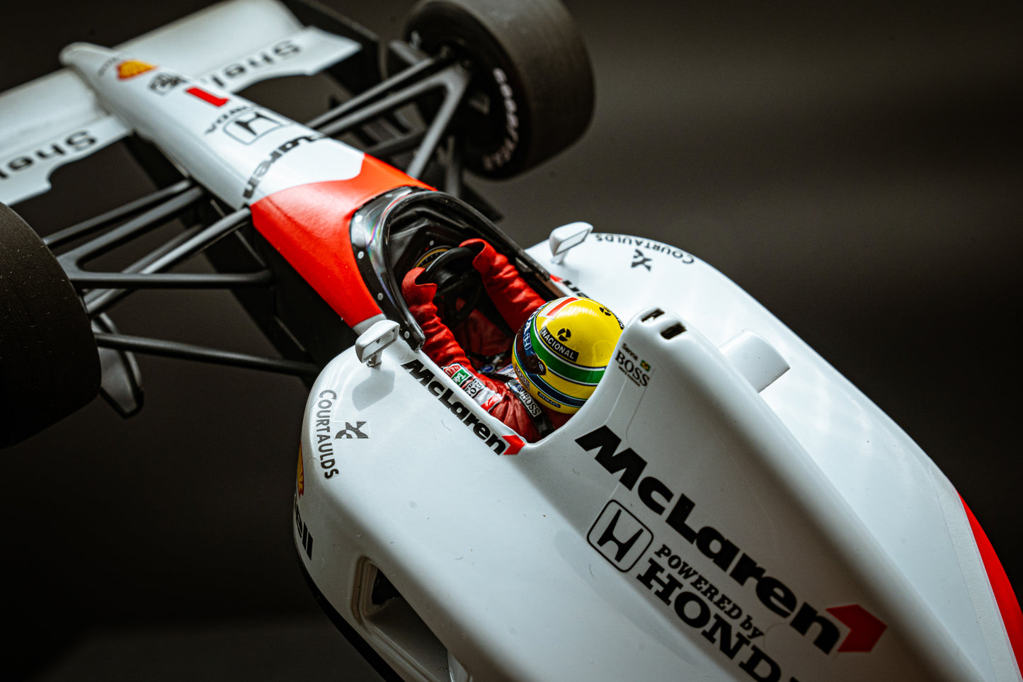 Ayrton Senna #1 McLaren MP4/6 - Sieger Formel 1 WM 1991 - lim. 994 pcs. - Minichamps 1:18