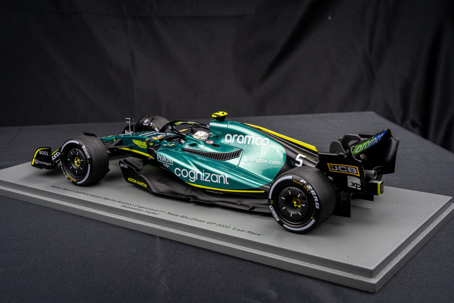 Aston Martin AMR22 #5 Sebastian Vettel "Last Race" - GP Abu Dhabi 2022 - Spark 1:18