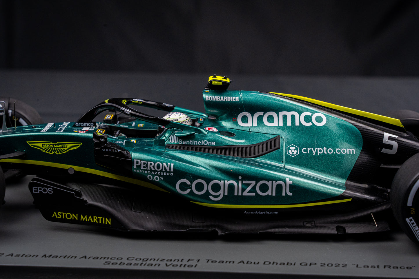Aston Martin AMR22 #5 Sebastian Vettel "Last Race" - GP Abu Dhabi 2022 - Spark 1:18