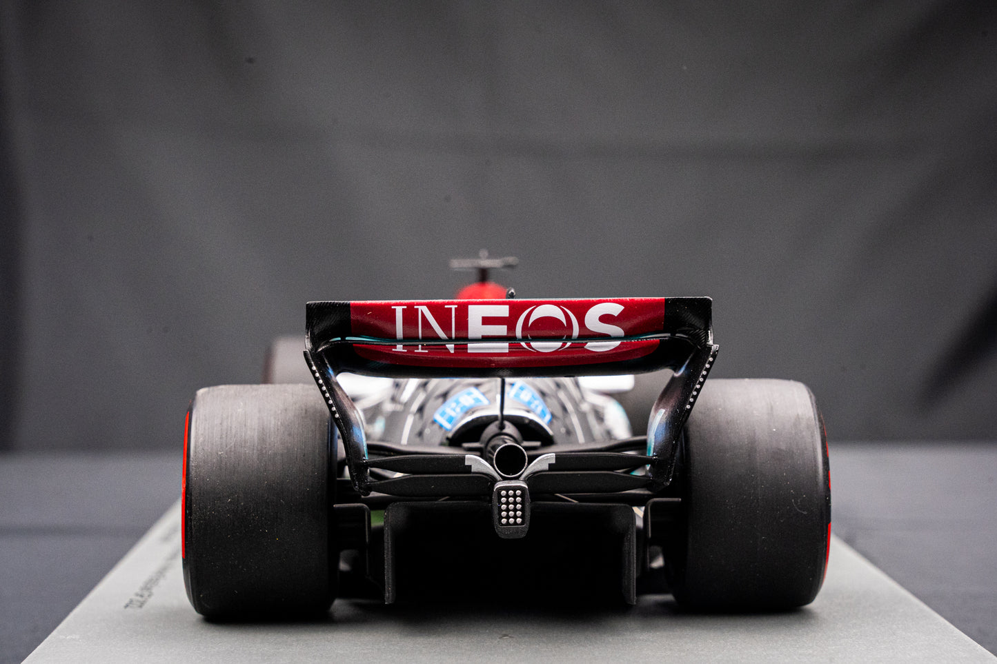 Georg Russell #63 Mercedes AMG W13E perf. - Winner GP Brasilien 2022 - Spark 1:18