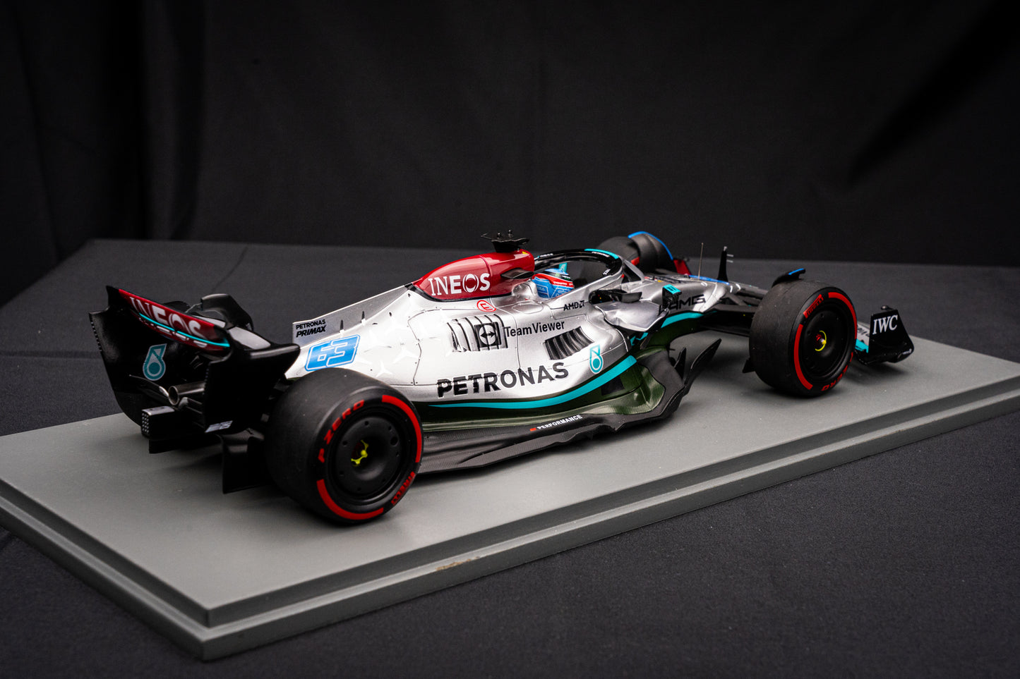 Georg Russell #63 Mercedes AMG W13E perf. - Winner GP Brasilien 2022 - Spark 1:18