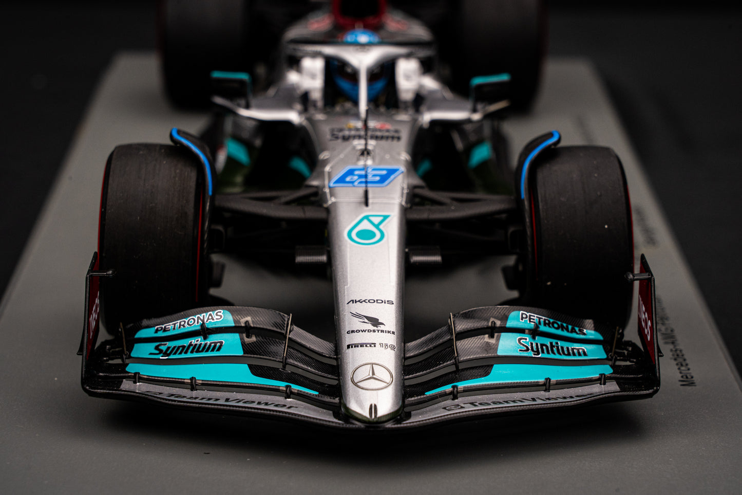 Georg Russell #63 Mercedes AMG W13E perf. - Winner GP Brasilien 2022 - Spark 1:18