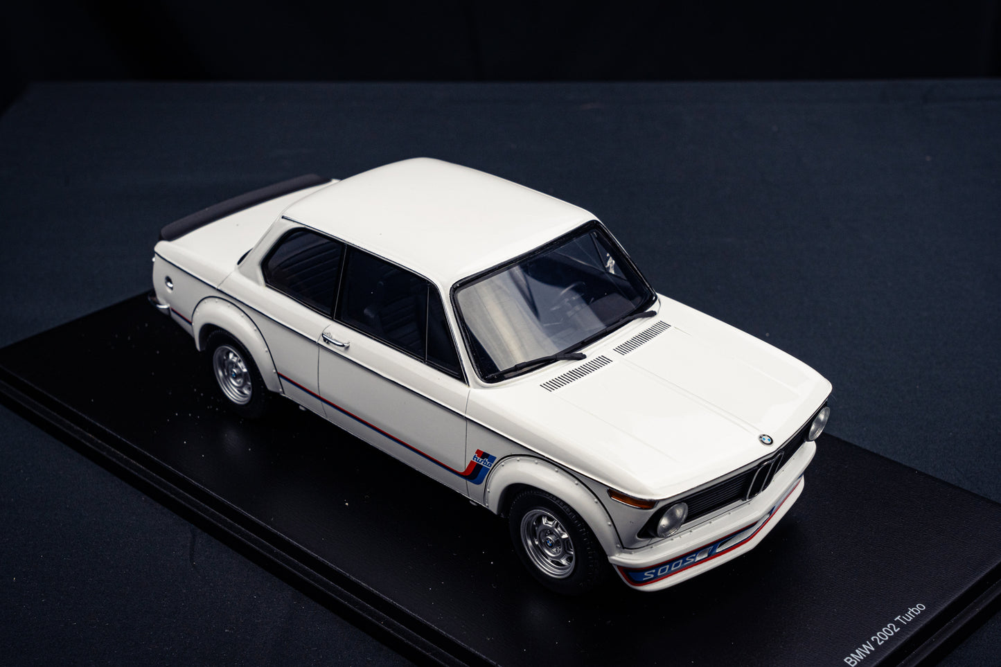 BMW 2002 Turbo 1973 weiß - Spark 1:18