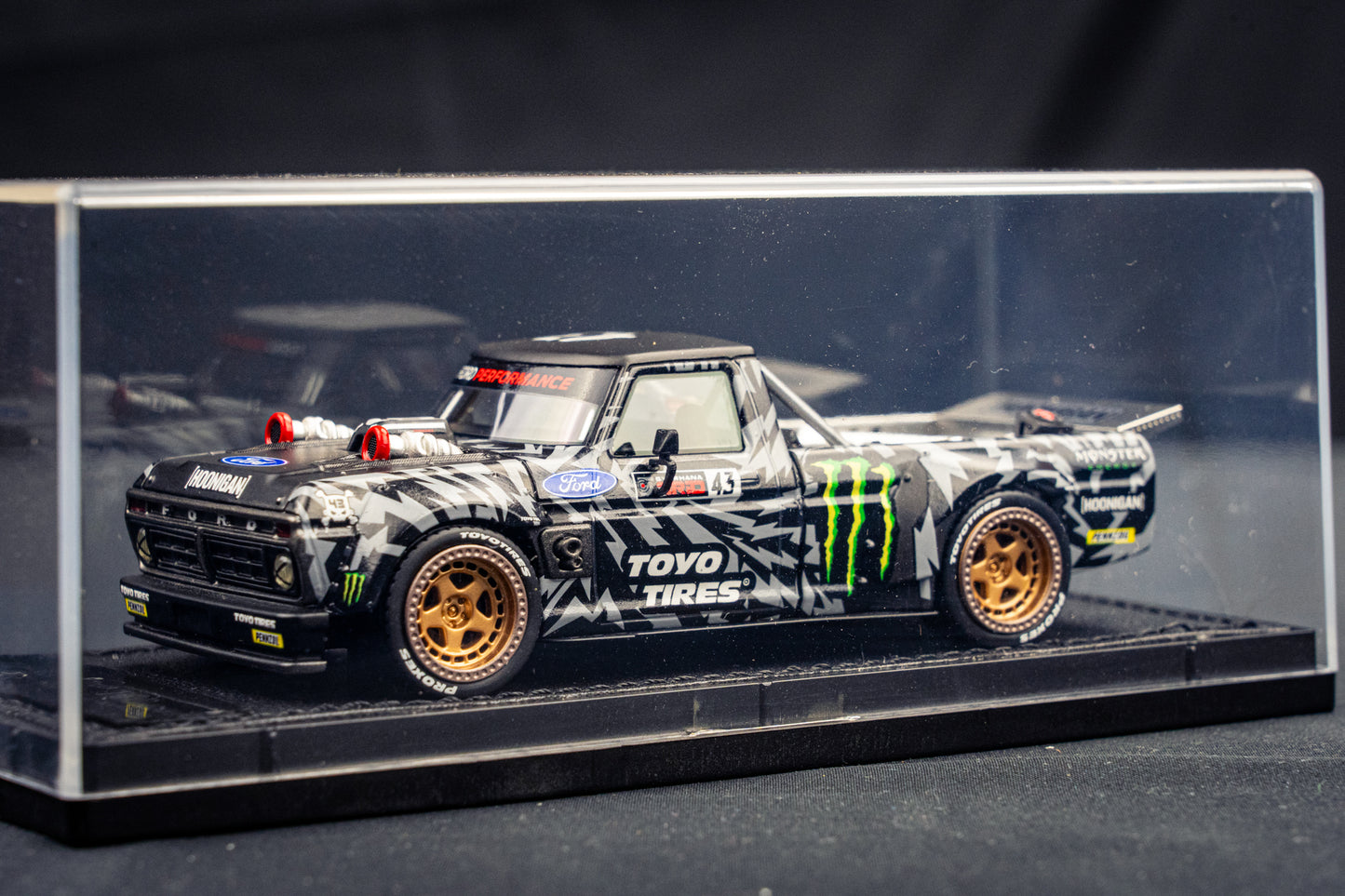 Ken Block #43 lim. 500 Stk. - Hoonigan Ford Pick Up Truck - Top Marques 1:43