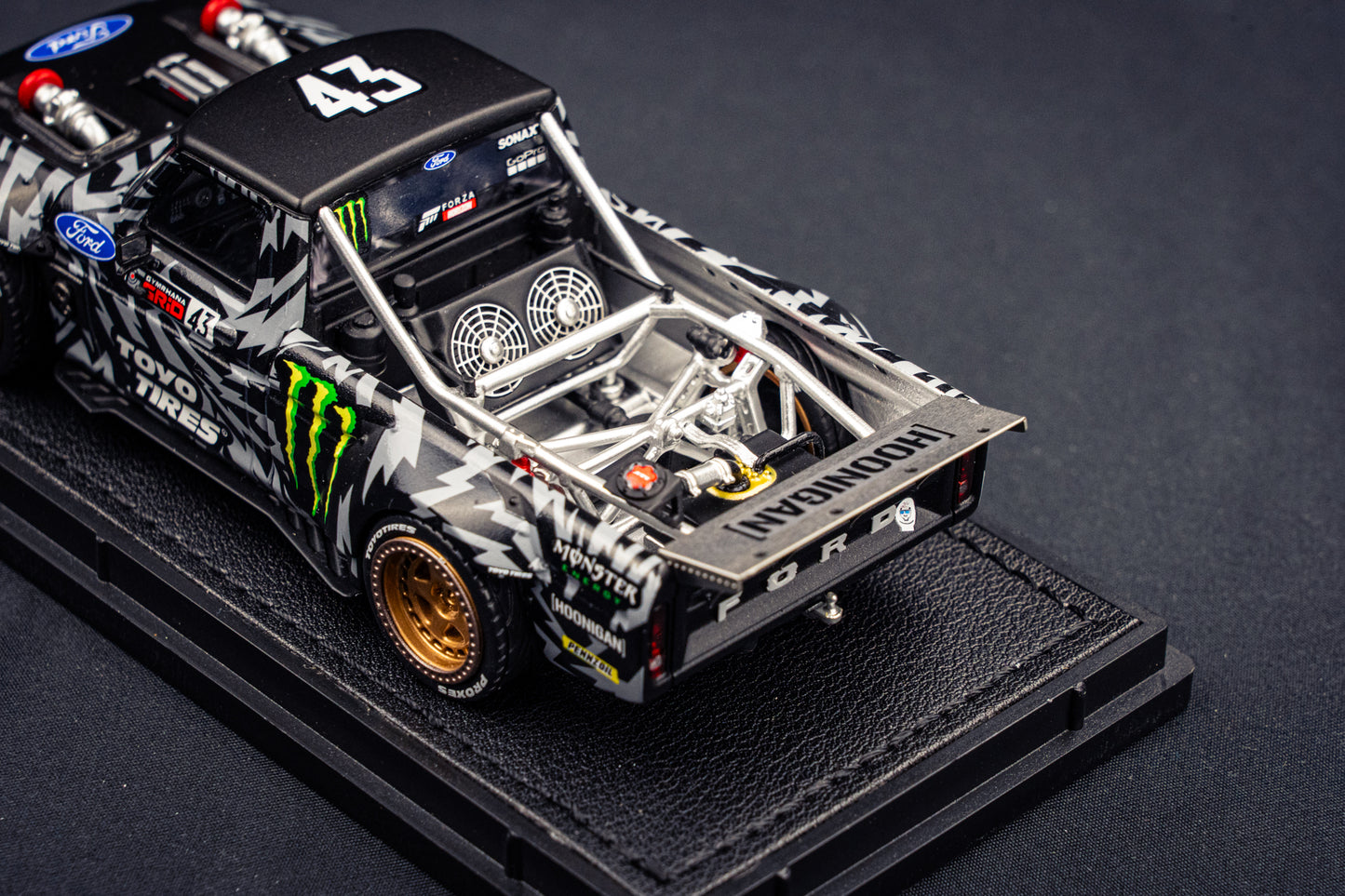 Ken Block #43 lim. 500 Stk. - Hoonigan Ford Pick Up Truck - Top Marques 1:43