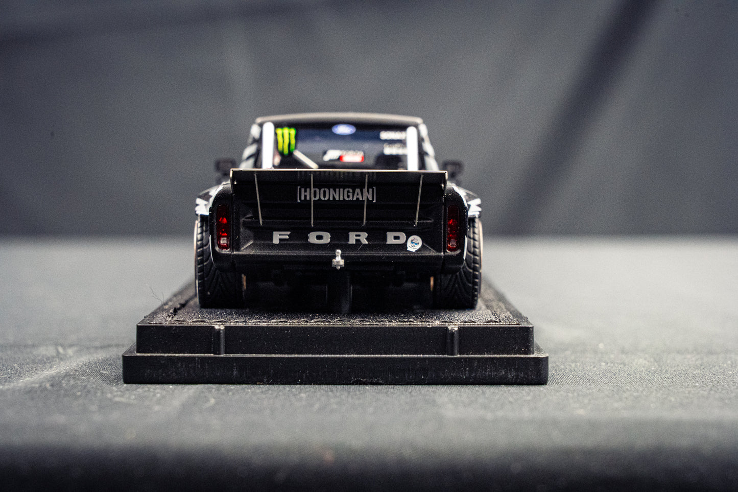 Ken Block #43 lim. 500 Stk. - Hoonigan Ford Pick Up Truck - Top Marques 1:43
