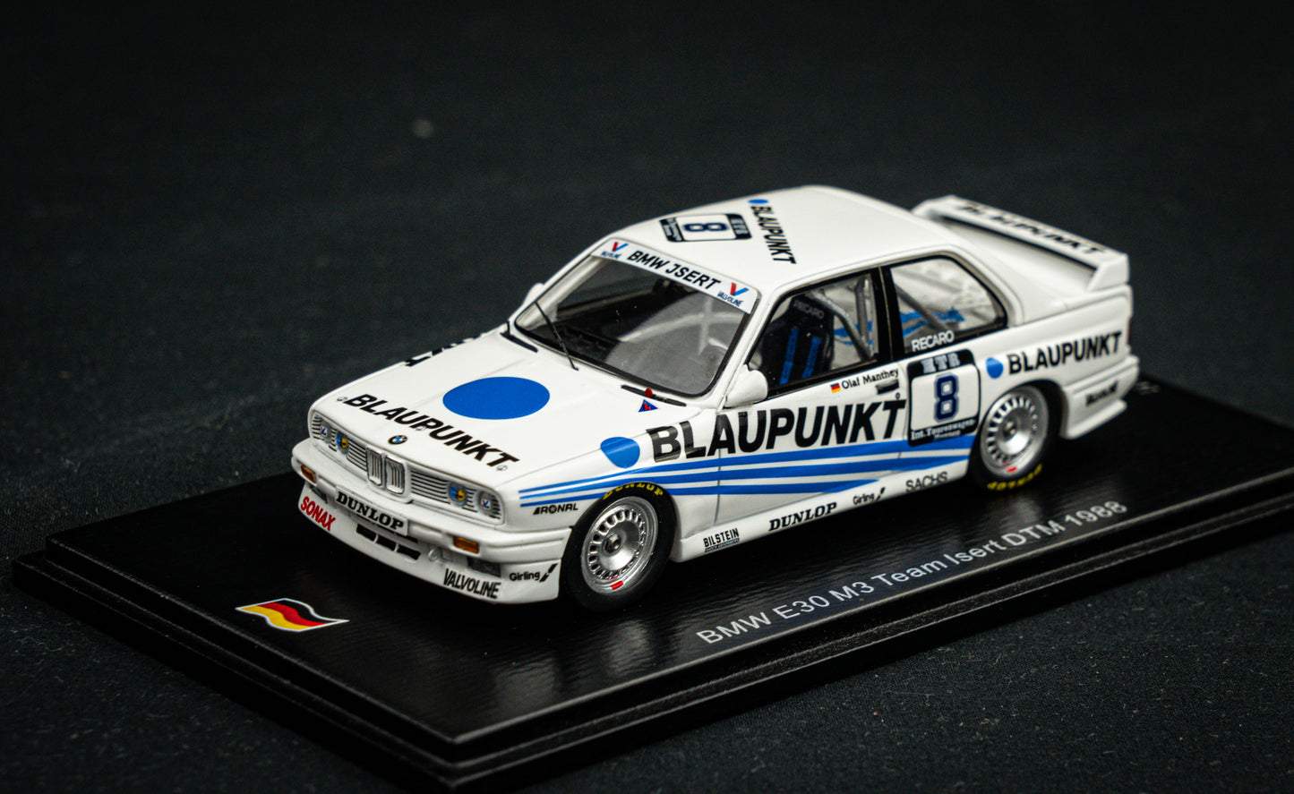 BMW E30 M3 lim. edition 500 Stk. no.8 O. Manthey Team Isert - DTM 1988 - Spark 1:43