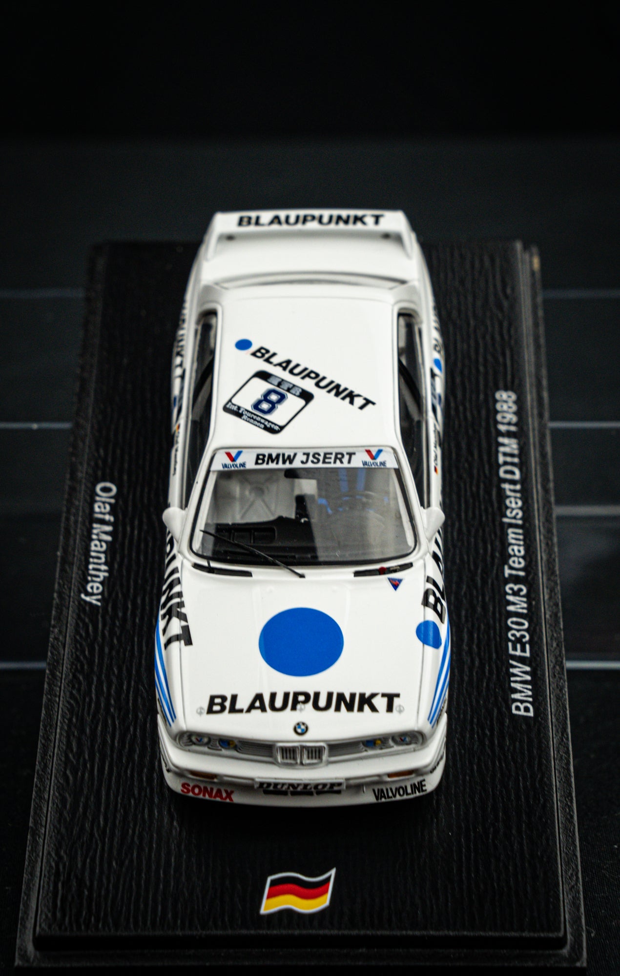 BMW E30 M3 lim. edition 500 Stk. no.8 O. Manthey Team Isert - DTM 1988 - Spark 1:43