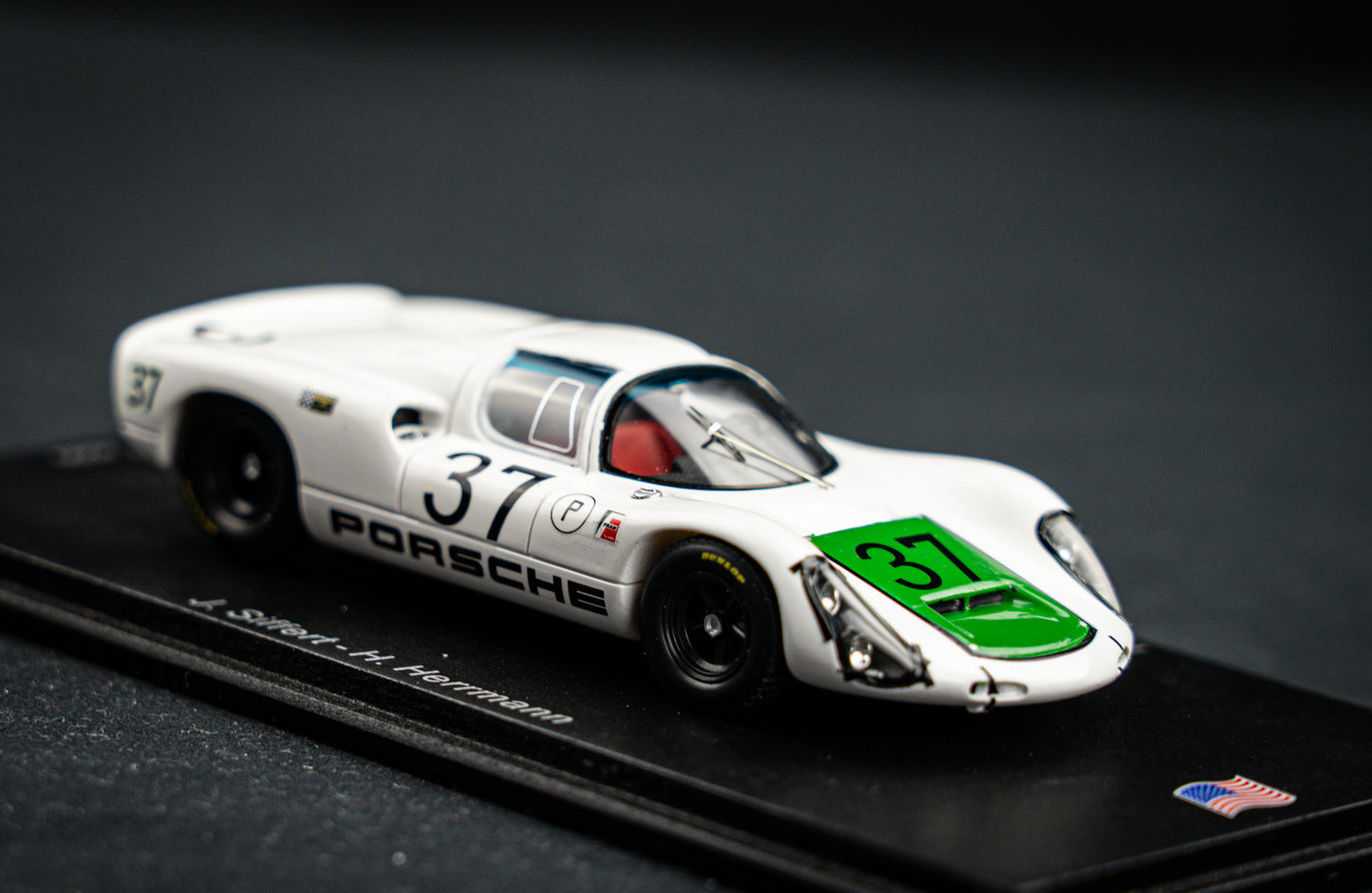 Porsche 910 lim. 500 pcs. #37 Herrmann / Siffert 4th 12h Sebring 1967, Spark 1:43