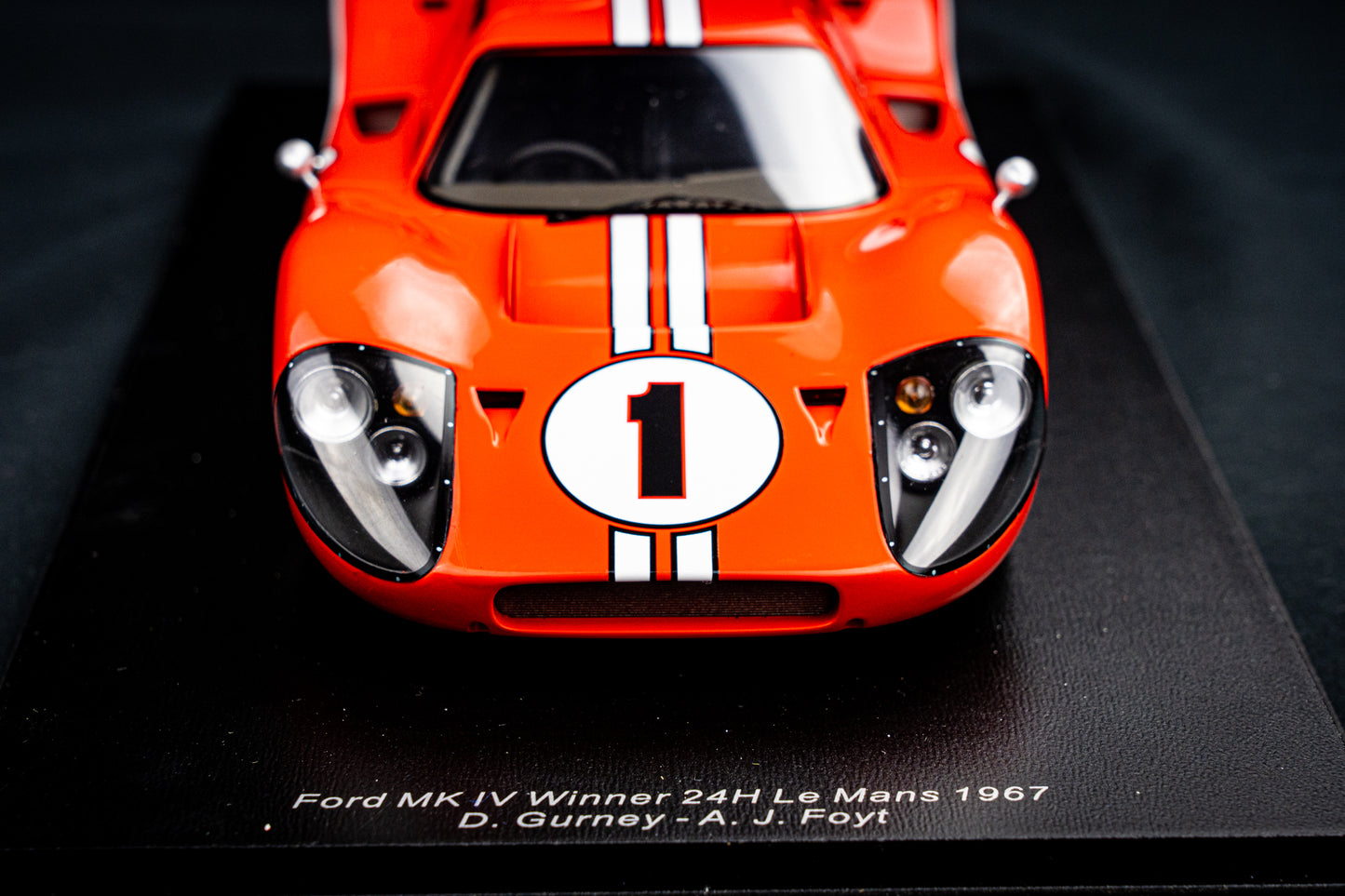 Ford GT40 Mk IV #1 D. Gurney / A.J. Foyt Sieger 24h LeMans 1967 1:18 Spark