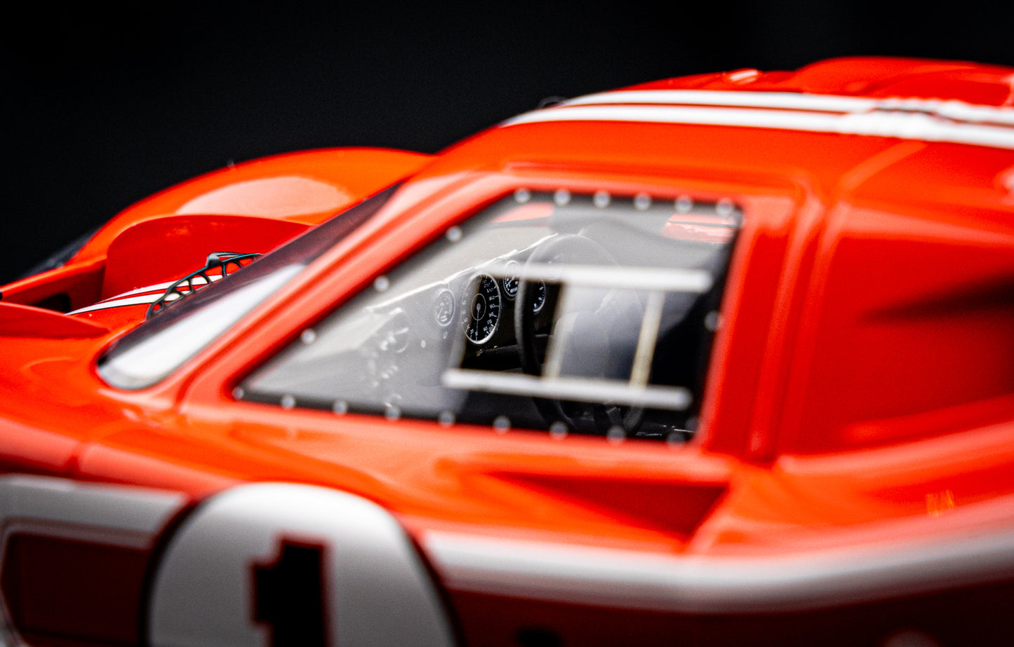 Ford GT40 Mk IV #1 D. Gurney / A.J. Foyt Sieger 24h LeMans 1967 1:18 Spark