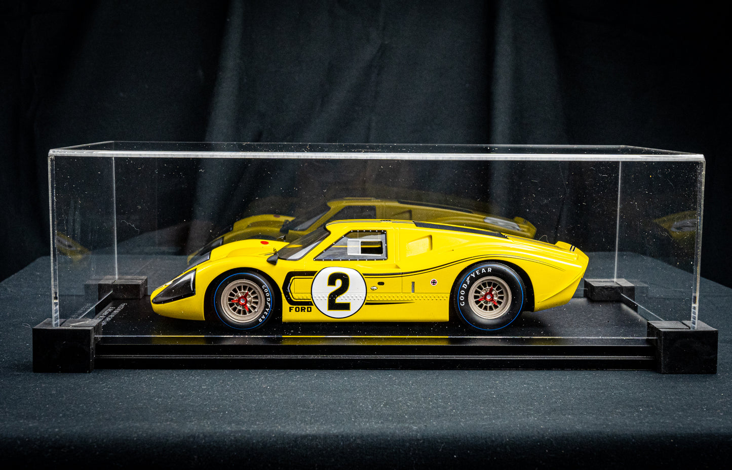 Ford GT40 Mk IV #2 B. McLaren / M. Donohue 4th 24h LeMans 1967 1:18 Spark