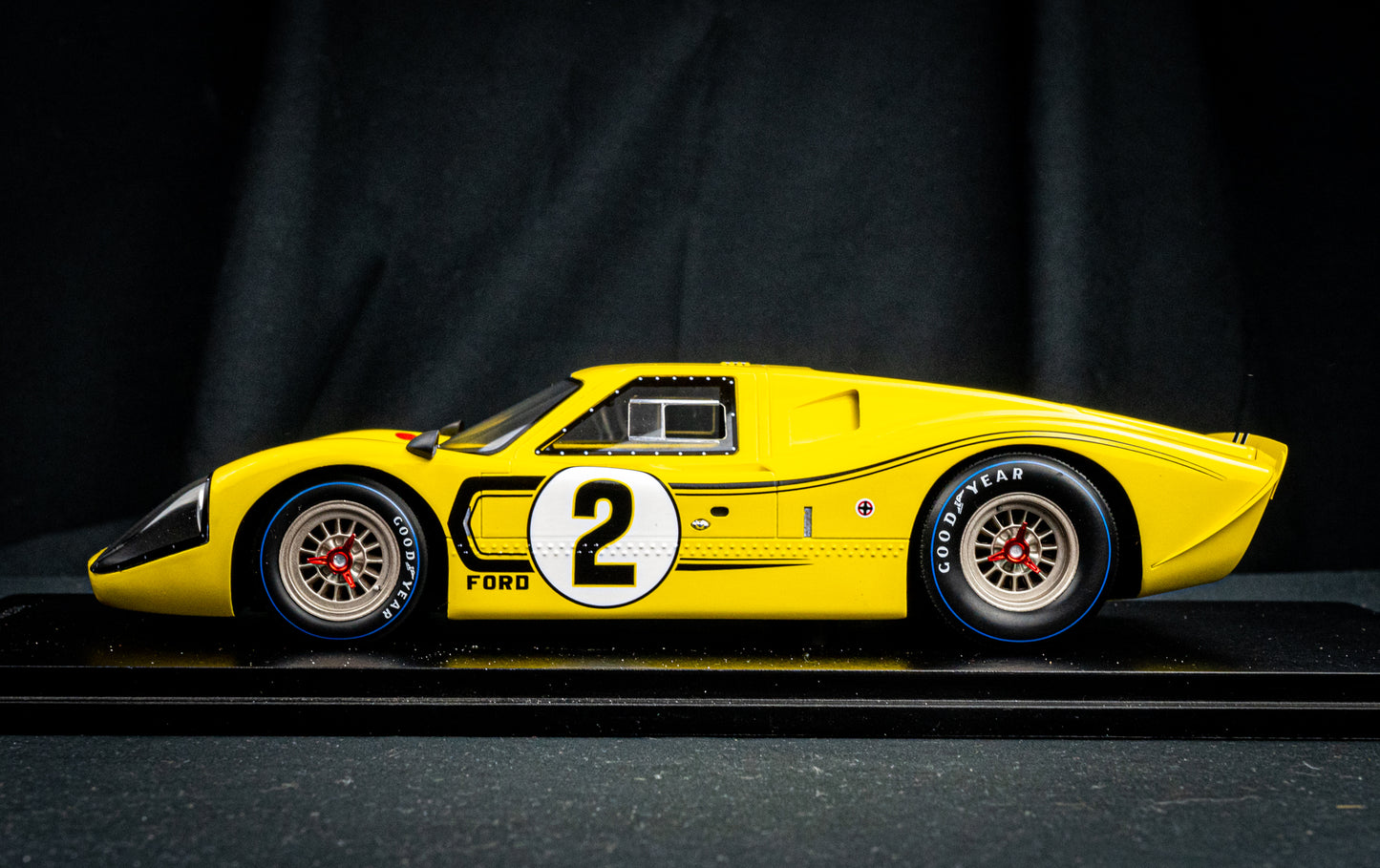 Ford GT40 Mk IV #2 B. McLaren / M. Donohue 4th 24h LeMans 1967 1:18 Spark