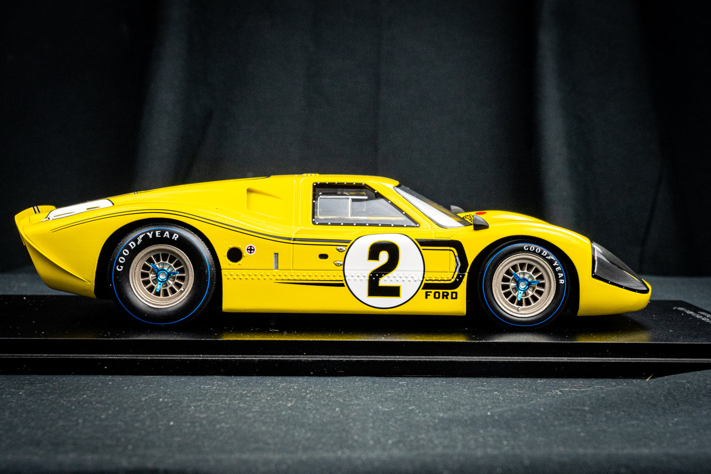 Ford GT40 Mk IV #2 B. McLaren / M. Donohue 4th 24h LeMans 1967 1:18 Spark