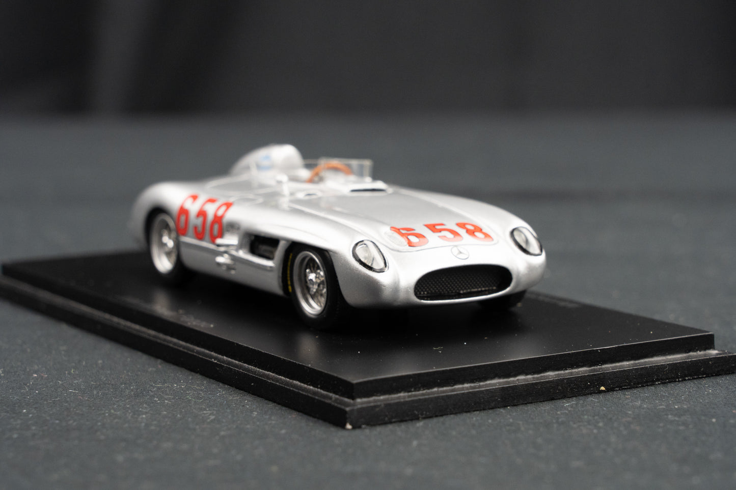 Mercedes 300 SLR no.658 J.M. Fangio P2 Mille Miglia 1955 1:43 Spark