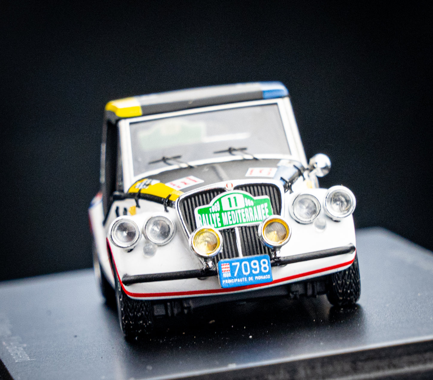 Fiat 500 Gamine #11 R.F. Dulbecco / Y.LeGraverend Rallye Monte Carlo 1969 Spark 1:43