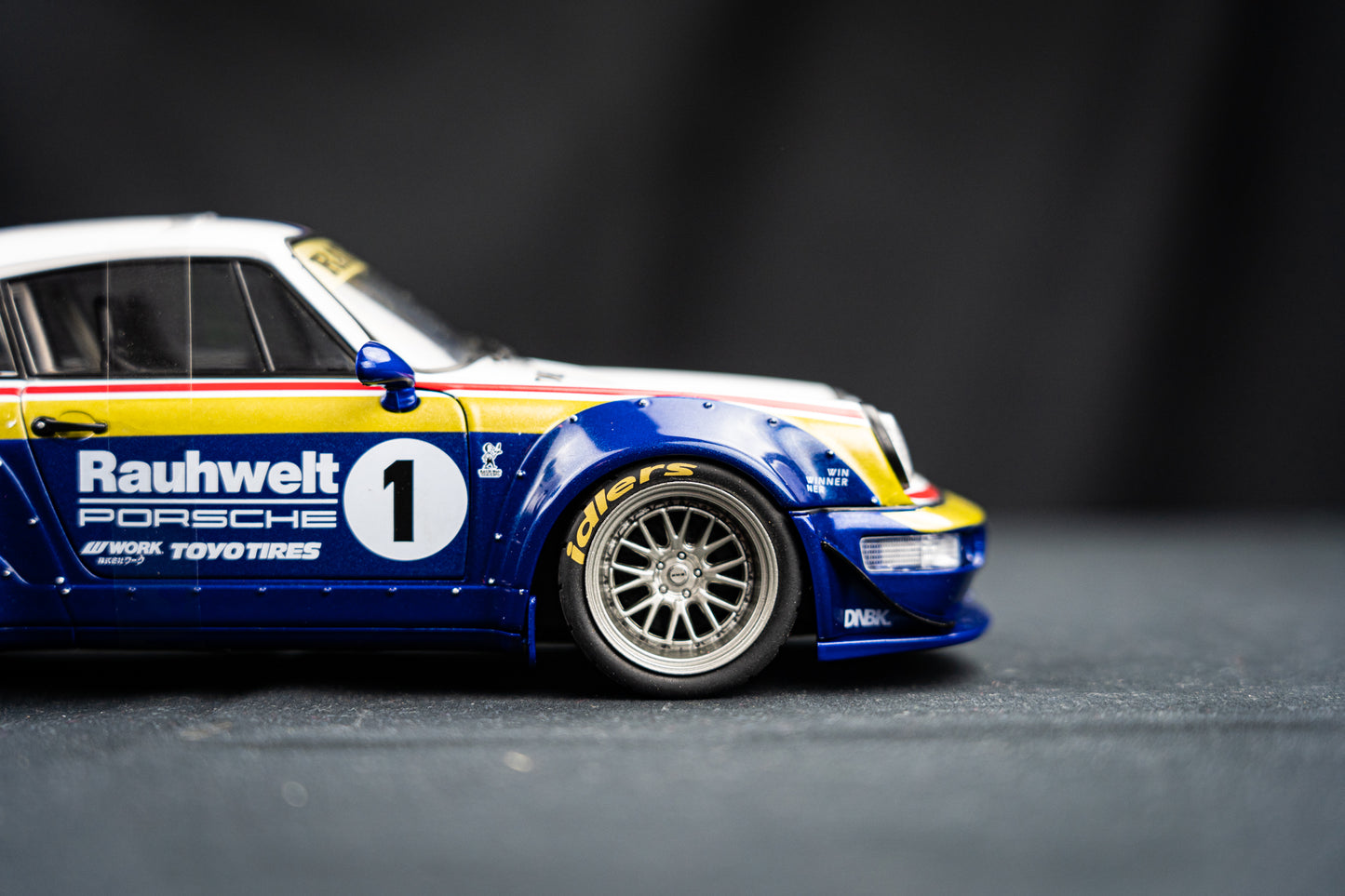 Porsche 911 (964) RWB Rauh - Welt 2022 blue / white / red / gold - Solido 1:18