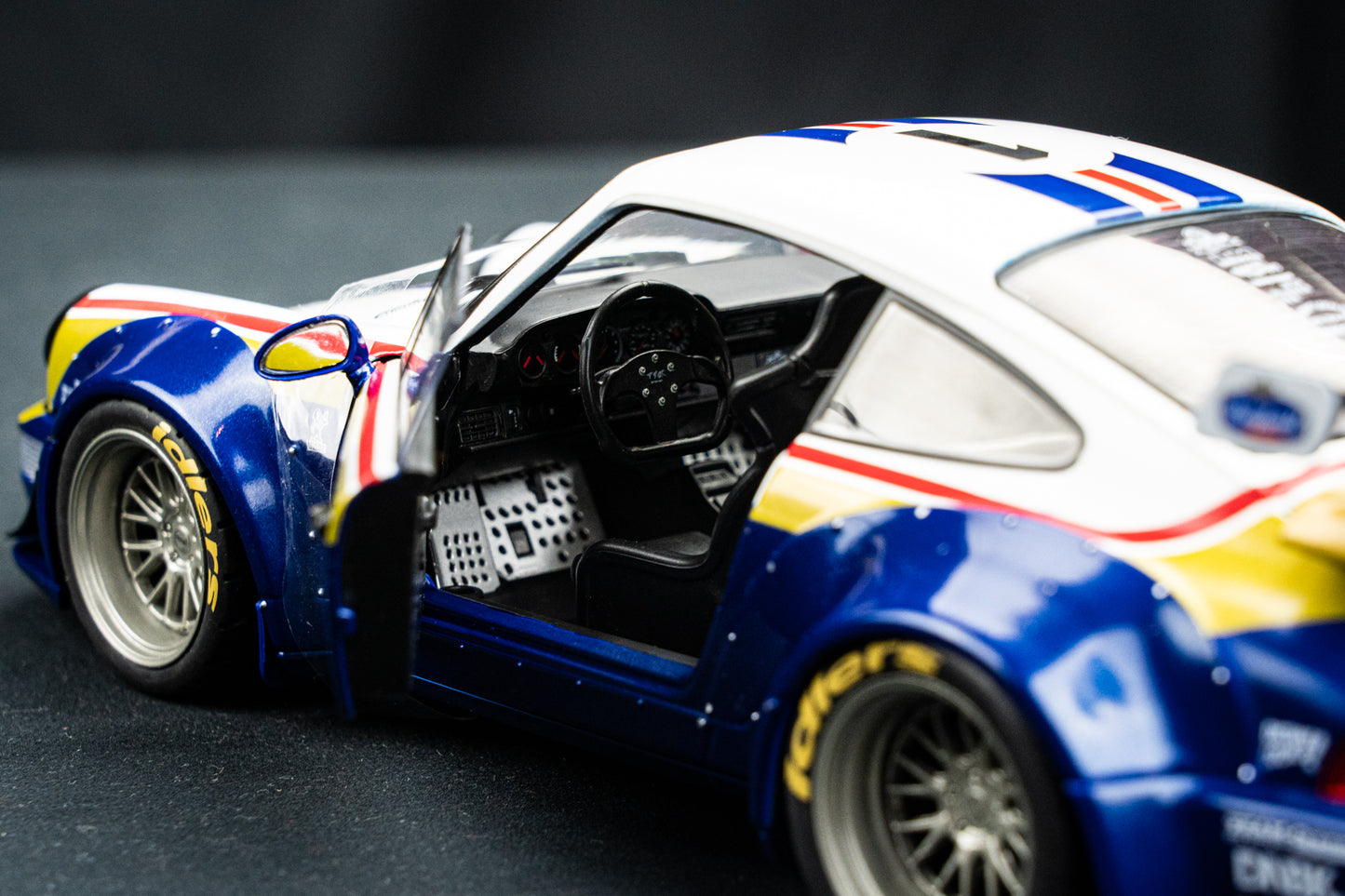 Porsche 911 (964) RWB Rauh - Welt 2022 blue / white / red / gold - Solido 1:18