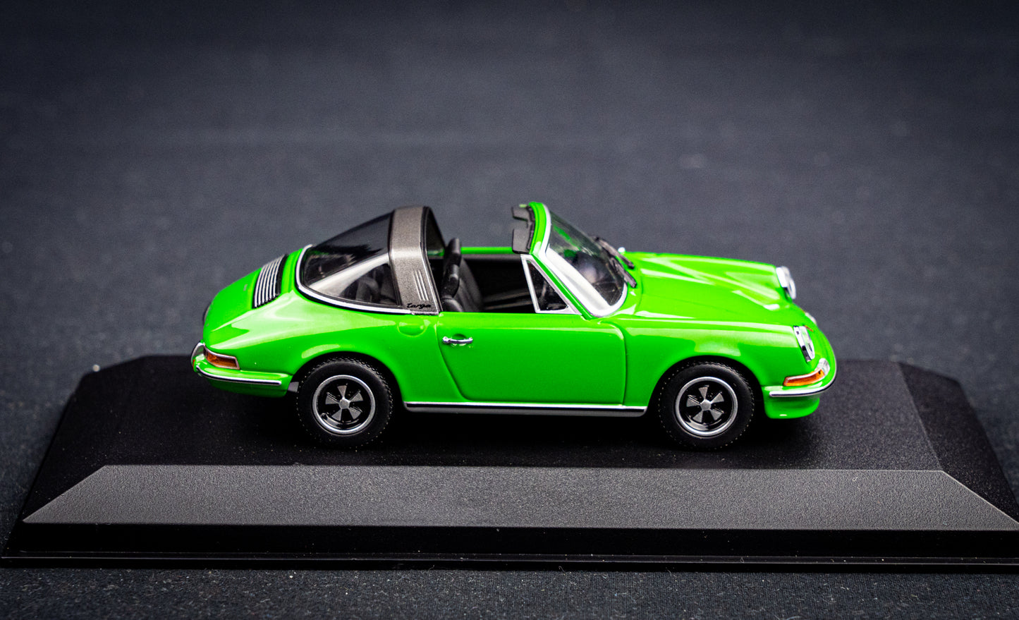 Porsche 911 Targa S 1972 vipergreen - Minichamps 1:43 limitiert auf 504 Stk.