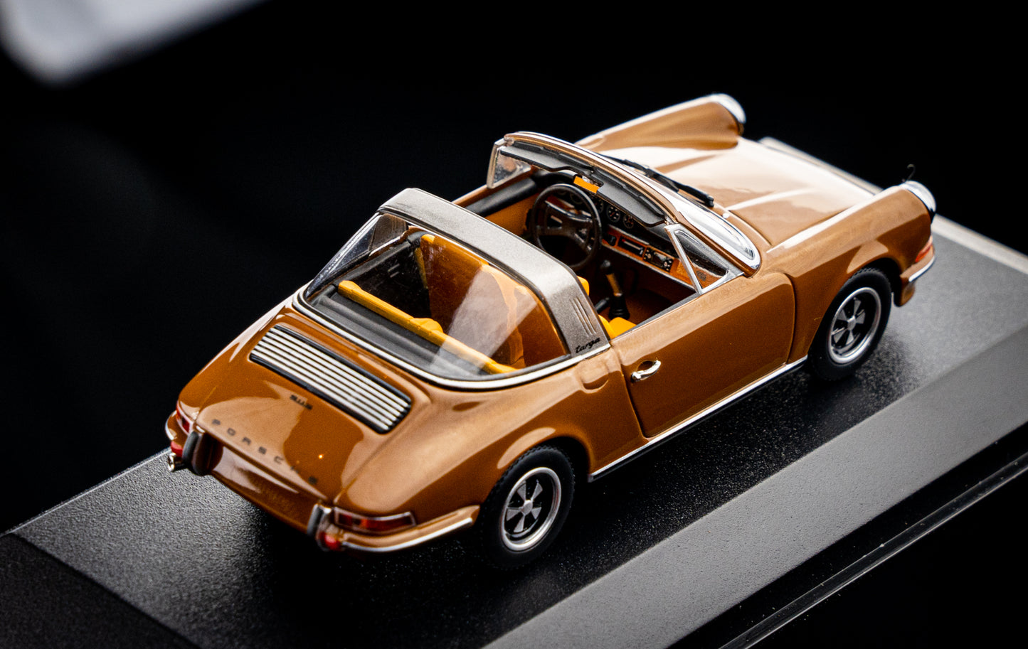 Porsche 911 Targa S 1972 Sepiabraun - Minichamps 1:43 limitiert auf 504 Stk.