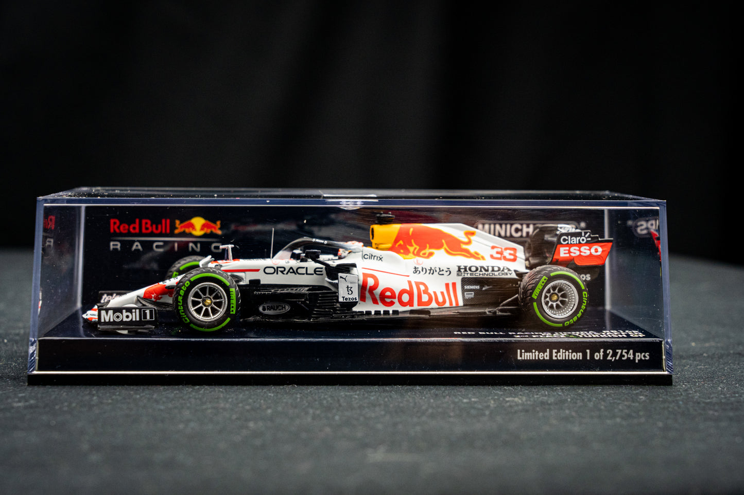 Max Verstappen no.33 Red Bull RB16B White limited 2.754 pcs. - 2nd Turkish GP 2021 - Minichamps 1:43