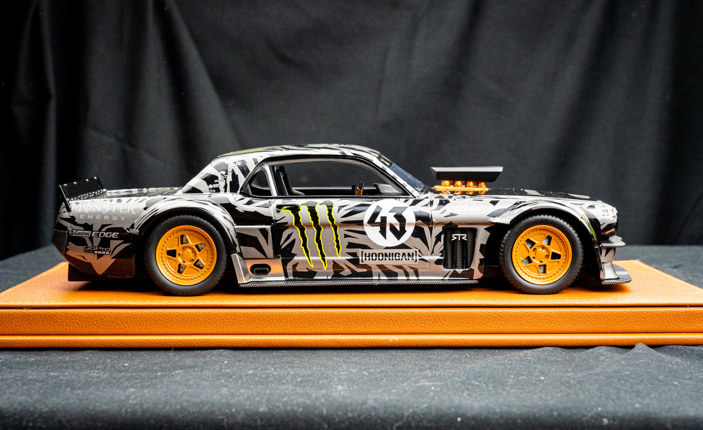 Ken Block Ford Mustang Hoonigan #43 Baujahr 1965 lim. 1/500 pcs. schwarz / grau 1:18