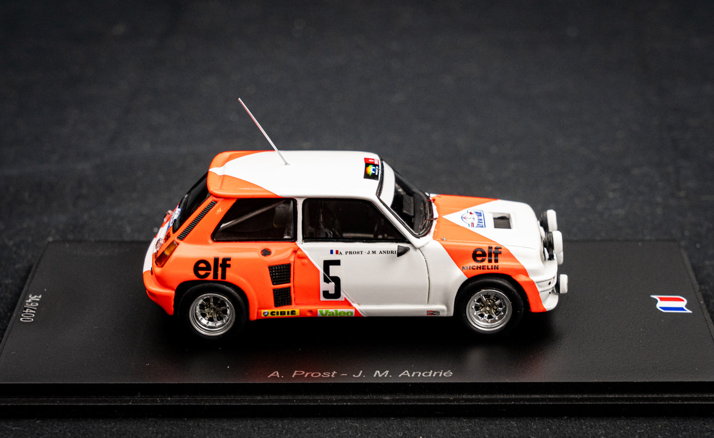 Renault 5 Turbo #5 lim. 400 Stk. A. Prost / J.M. Andrie Rallye du Var 1982 - Spark 1:43