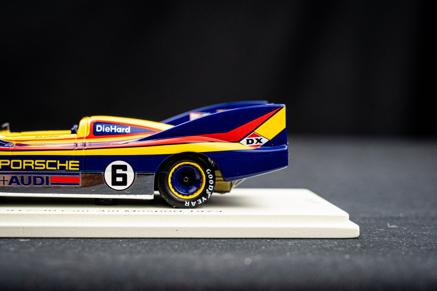 Porsche 917/30 #6 Mark Donohue - CanAm Mosport 1973 - Spark 1:43