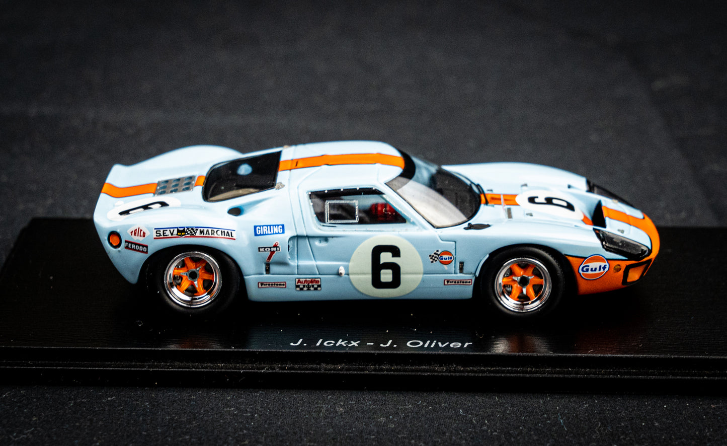 Ford GT40 no.6 J. Ickx / J. Oliver - Sieger 24h LeMans 1969 - Spark 1:43