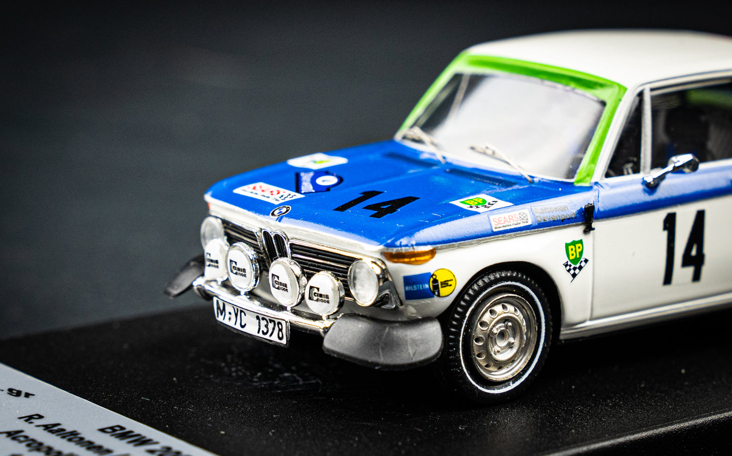 BMW 2002 ti #14 Rauno Altonen / J. Davenport - Acropolis Rallye 1972 lim. Edition 1 / 150 1:43 Trofeu