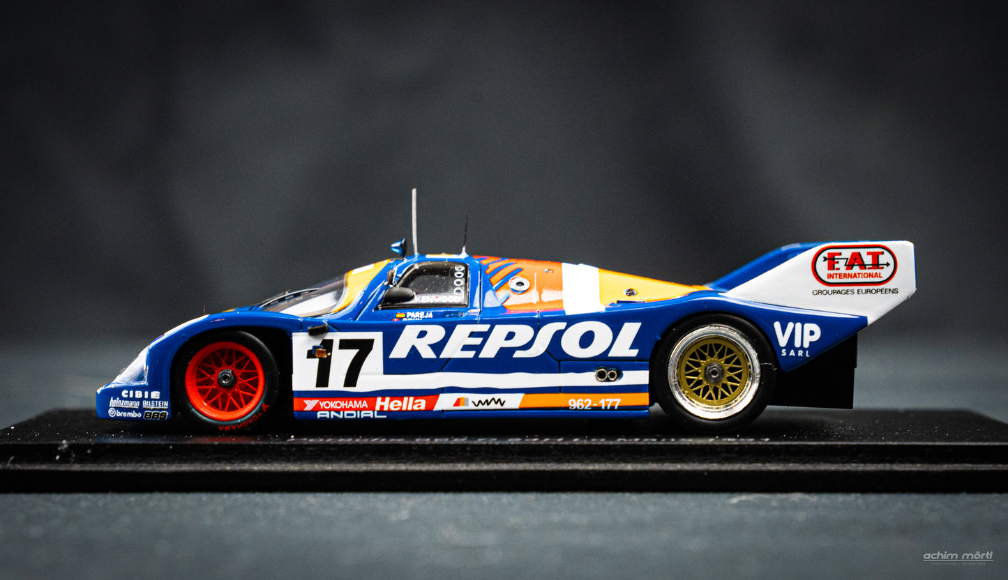 Porsche 962C Repsol #17 24h LeMans 1991 mit Brun / Larrauri / Pareja - 1:43 Spark