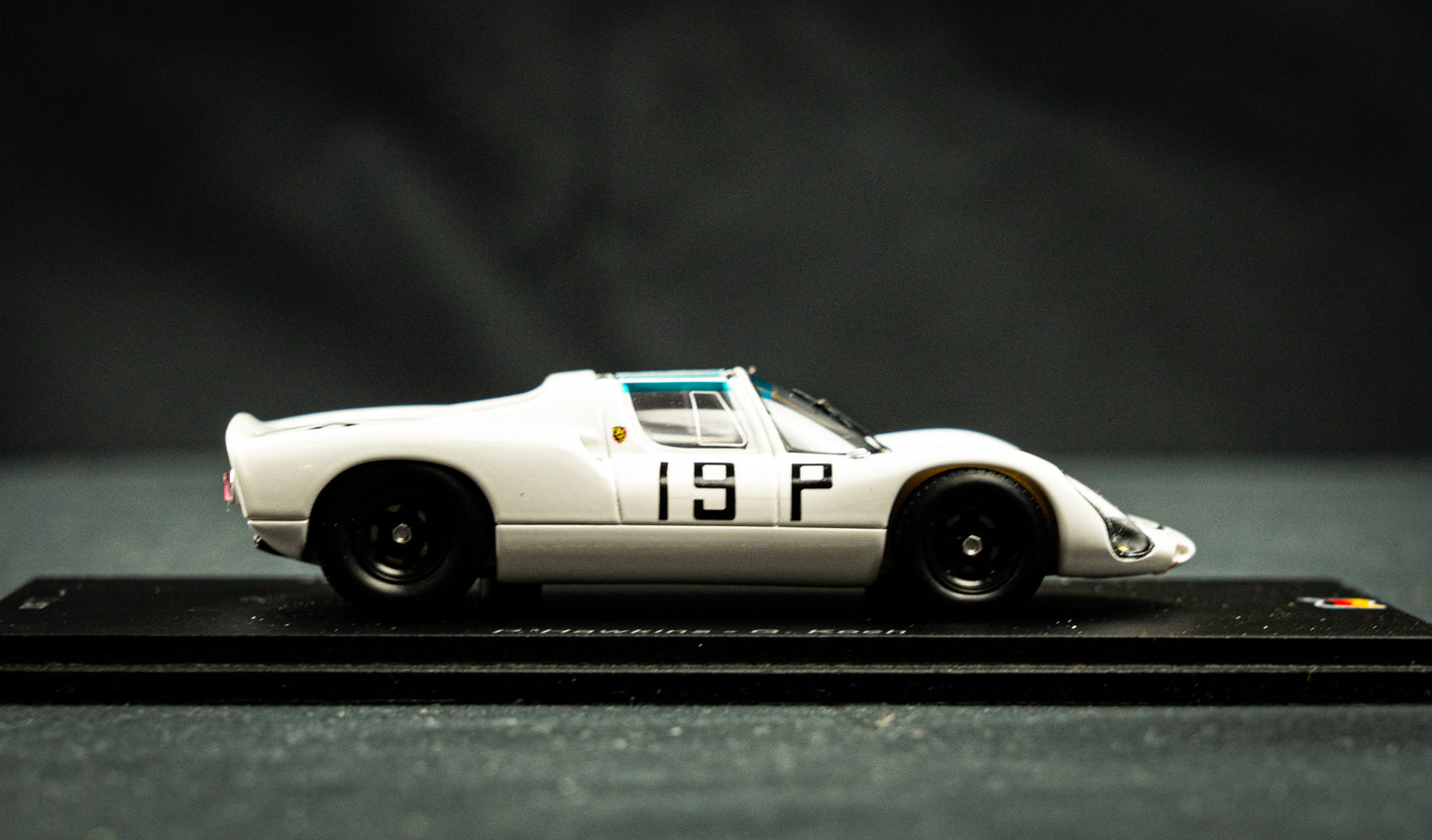 Porsche 910 #19 lim. edition 300 Stk. 2nd 1000km Nürburgring 1967 - Hawkings / Koch Spark 1:43