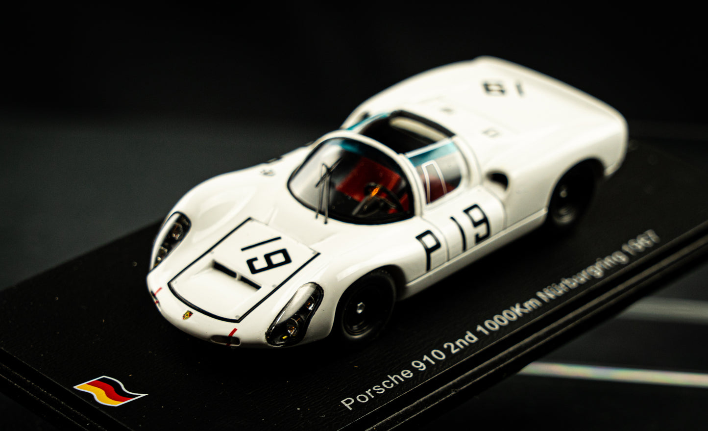 Porsche 910 #19 lim. edition 300 Stk. 2nd 1000km Nürburgring 1967 - Hawkings / Koch Spark 1:43