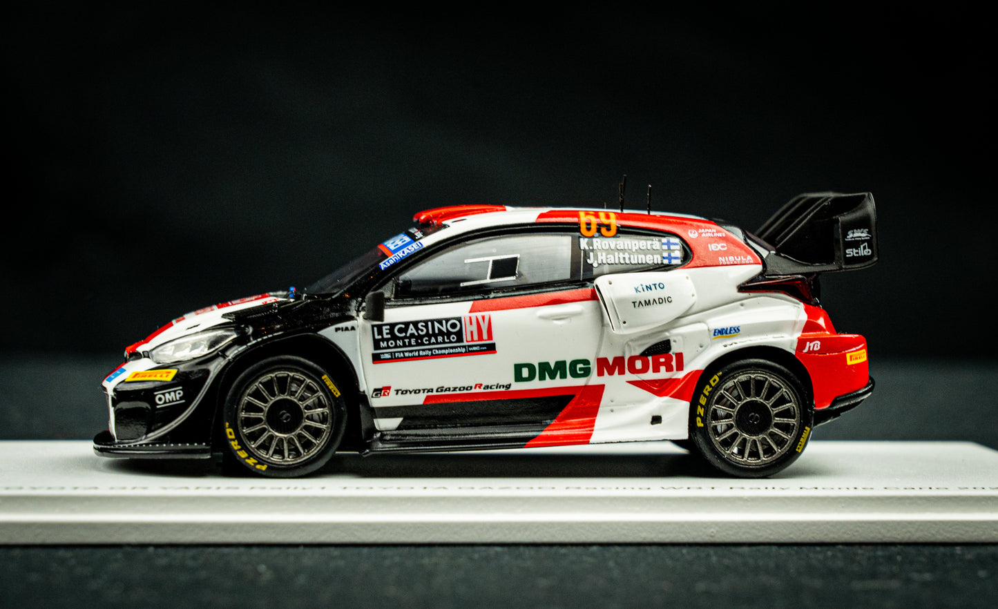 Toyota GR Yaris Rallye #69 K. Rovanperä / J. Halttunen - Rallye Monte Carlo 2022 Spark 1:43