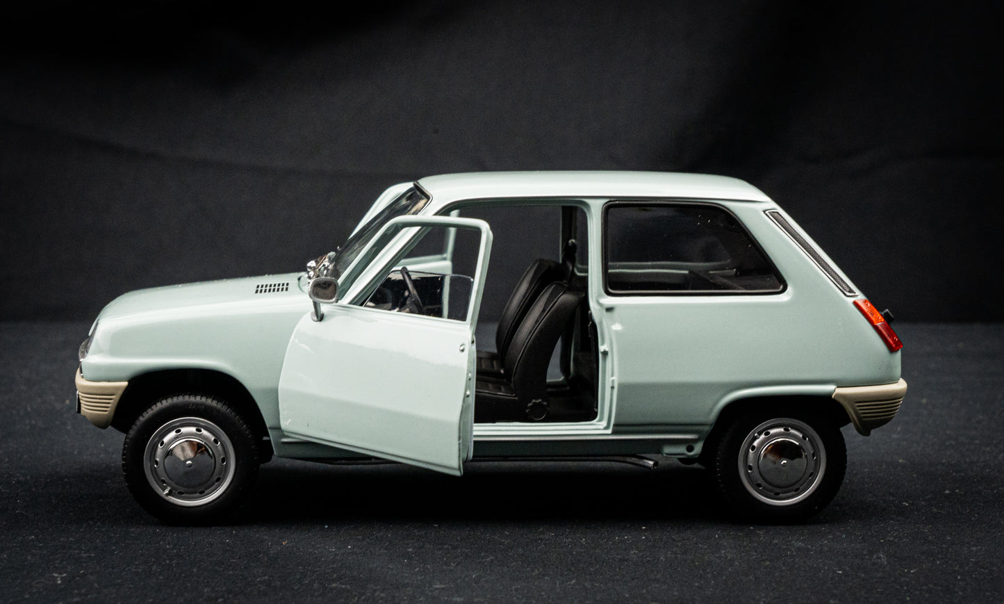 Renault 5 TL 1972 hellblau - Norev 1:18 185380