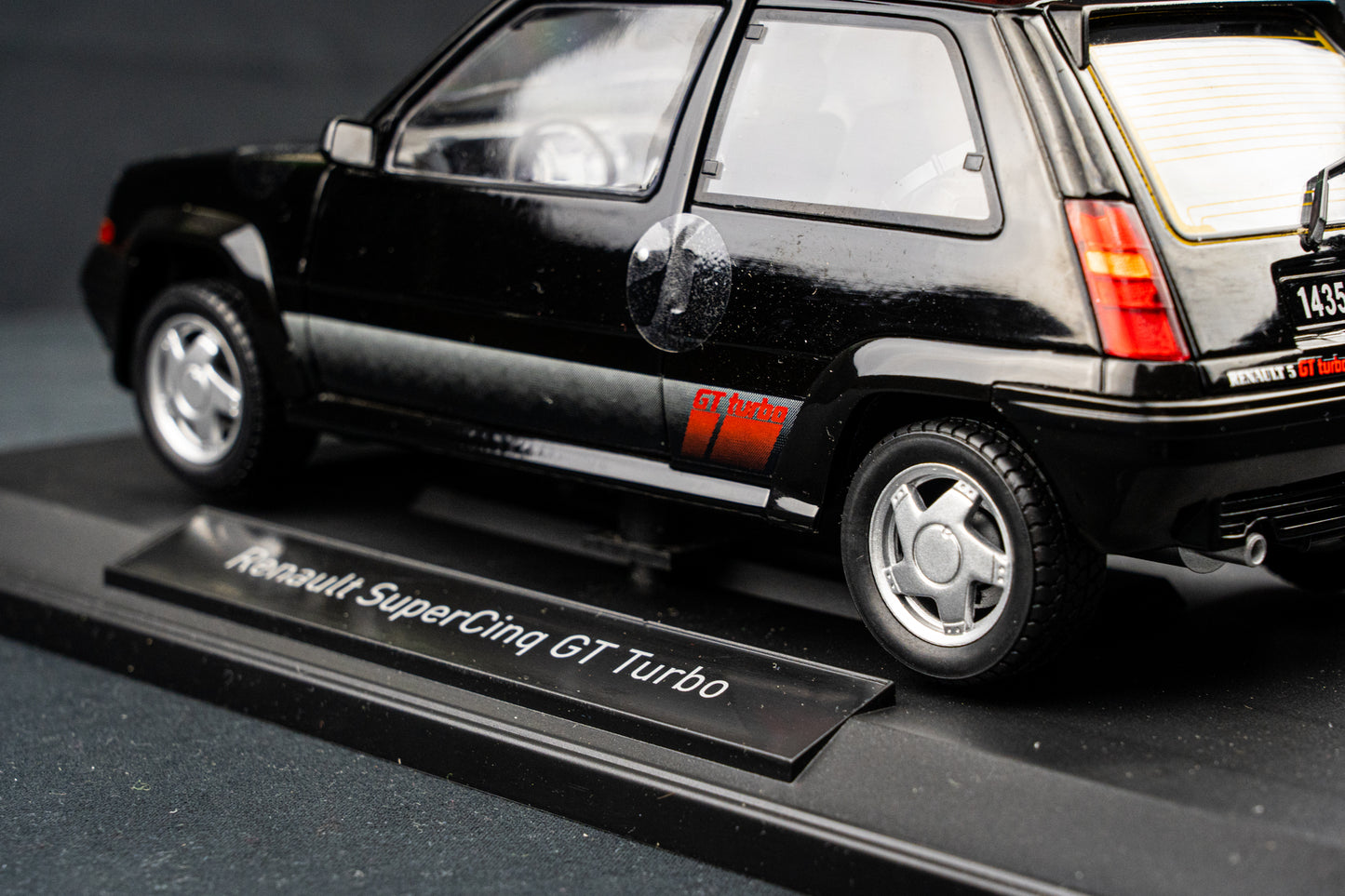 Renault 5 Super Cinq GT Turbo schwarz - Norev 1:18