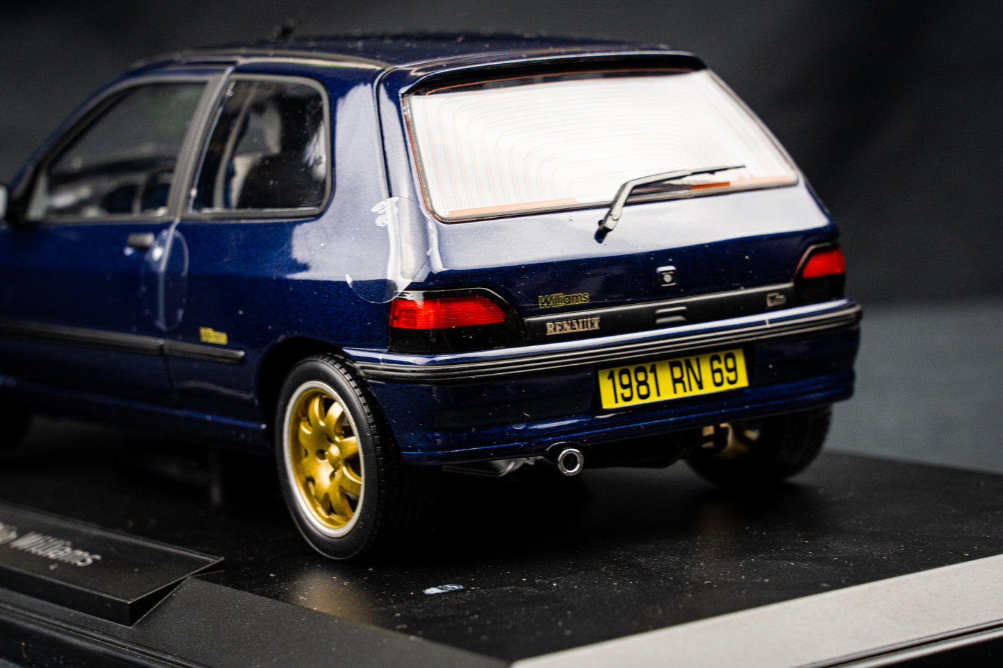 Renault Clio I Williams 1993 - metallic dunkelblau - Norev 1:18
