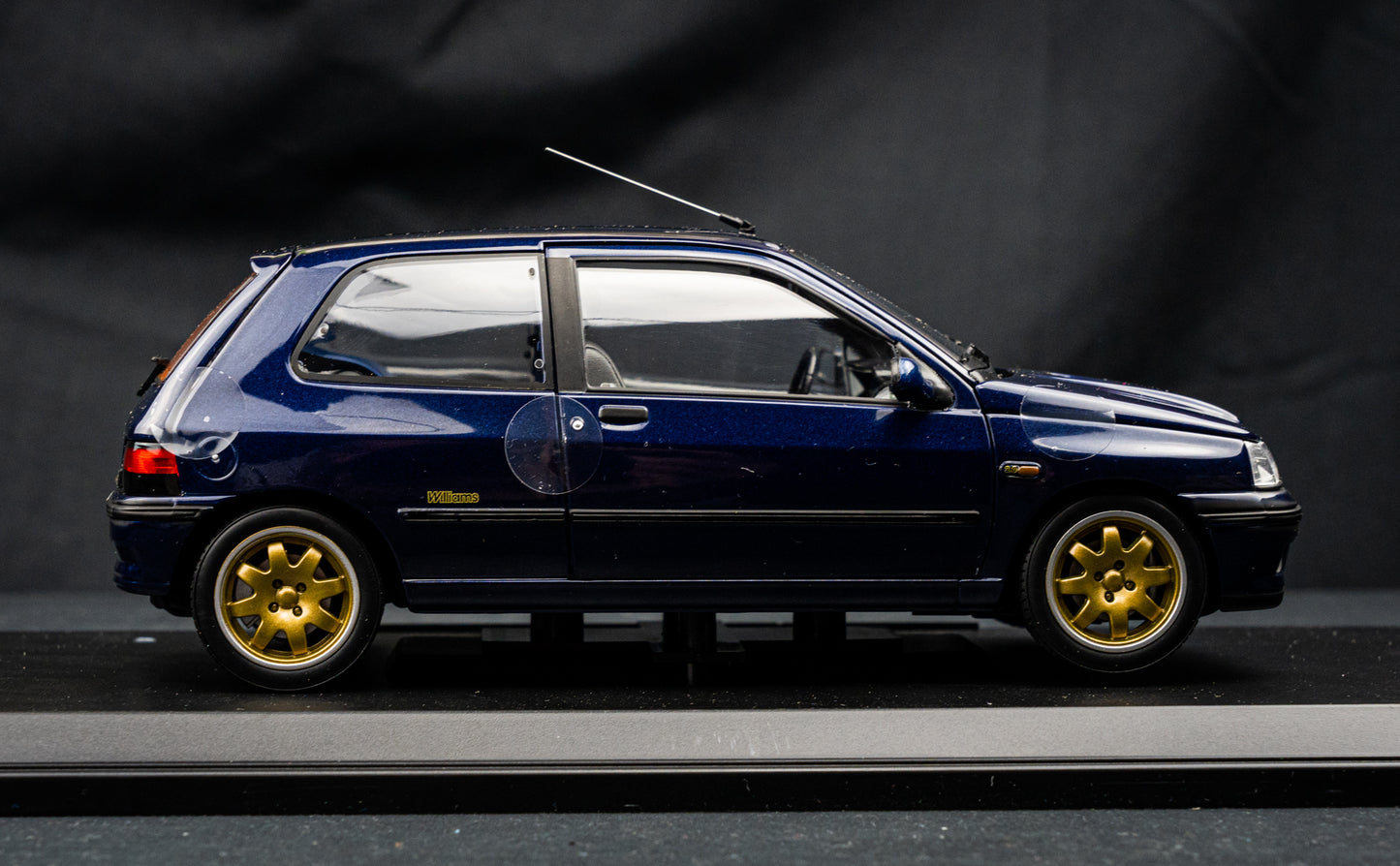 Renault Clio I Williams 1993 - metallic dunkelblau - Norev 1:18