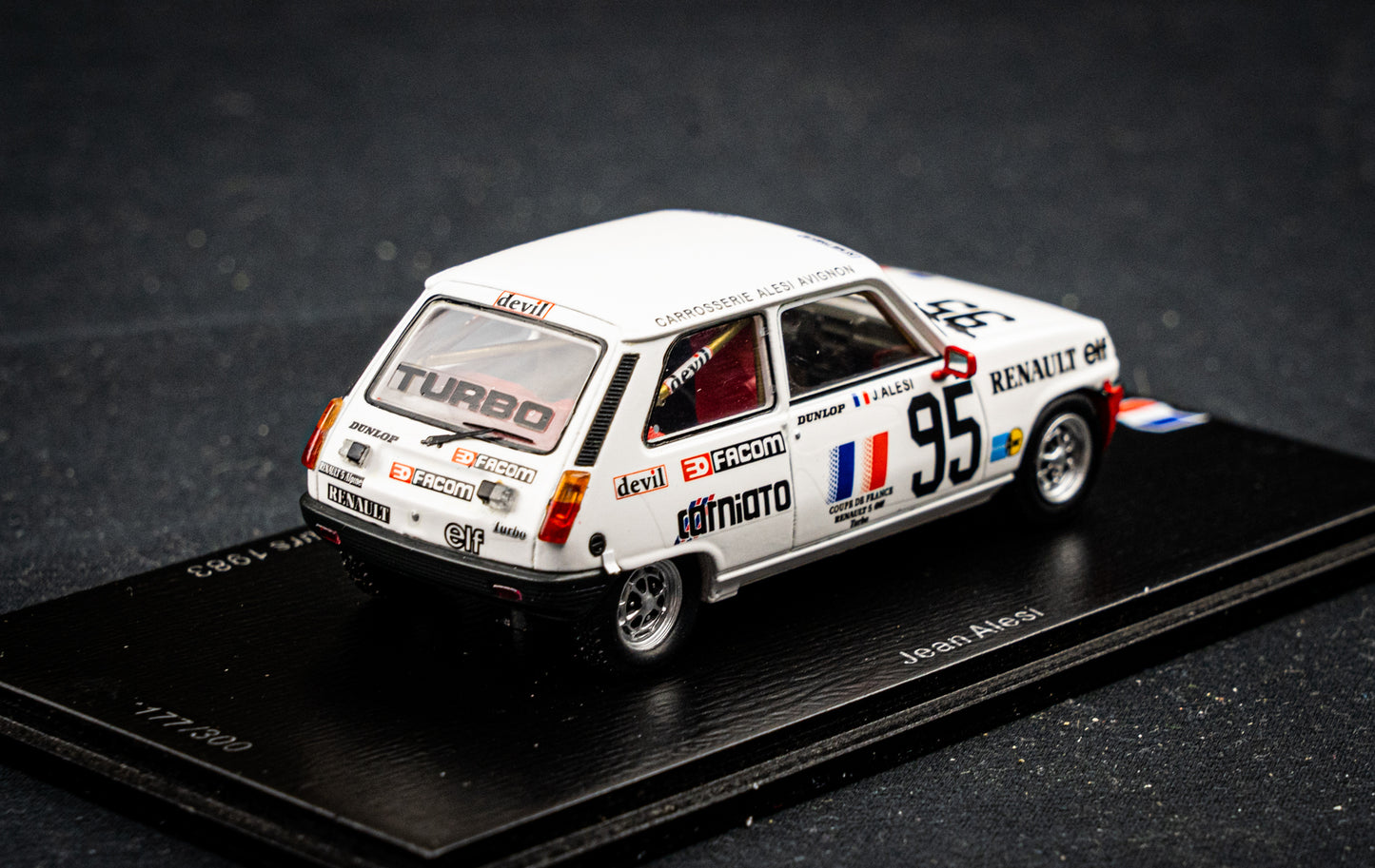Renualt 5 Alpine Turbo lim. edition 300 Stk. #95 Jean Alesi - Magny Cours 1983 - Spark 1:43