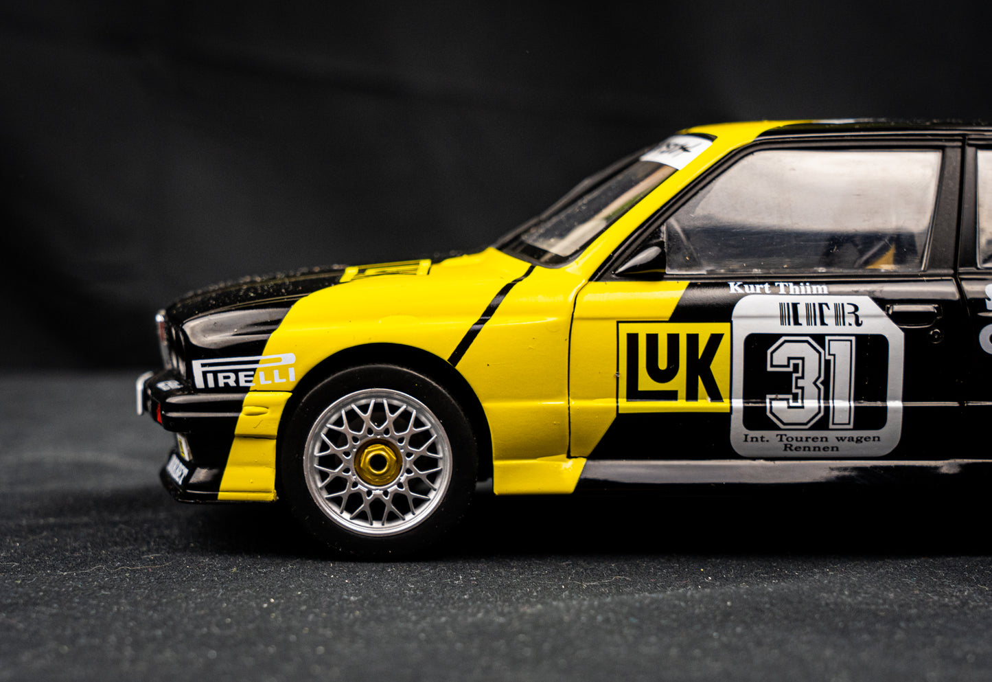 BMW M3 E30 #31 Kurt Thiim - DTM 1988 1:18 Solido