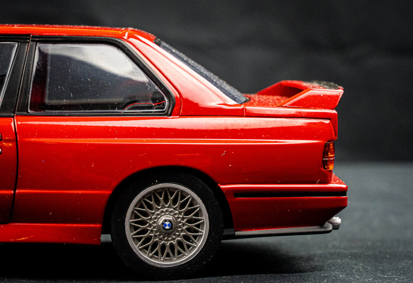 BMW M3 E30 Baujahr 1986 - 1:18 Solido