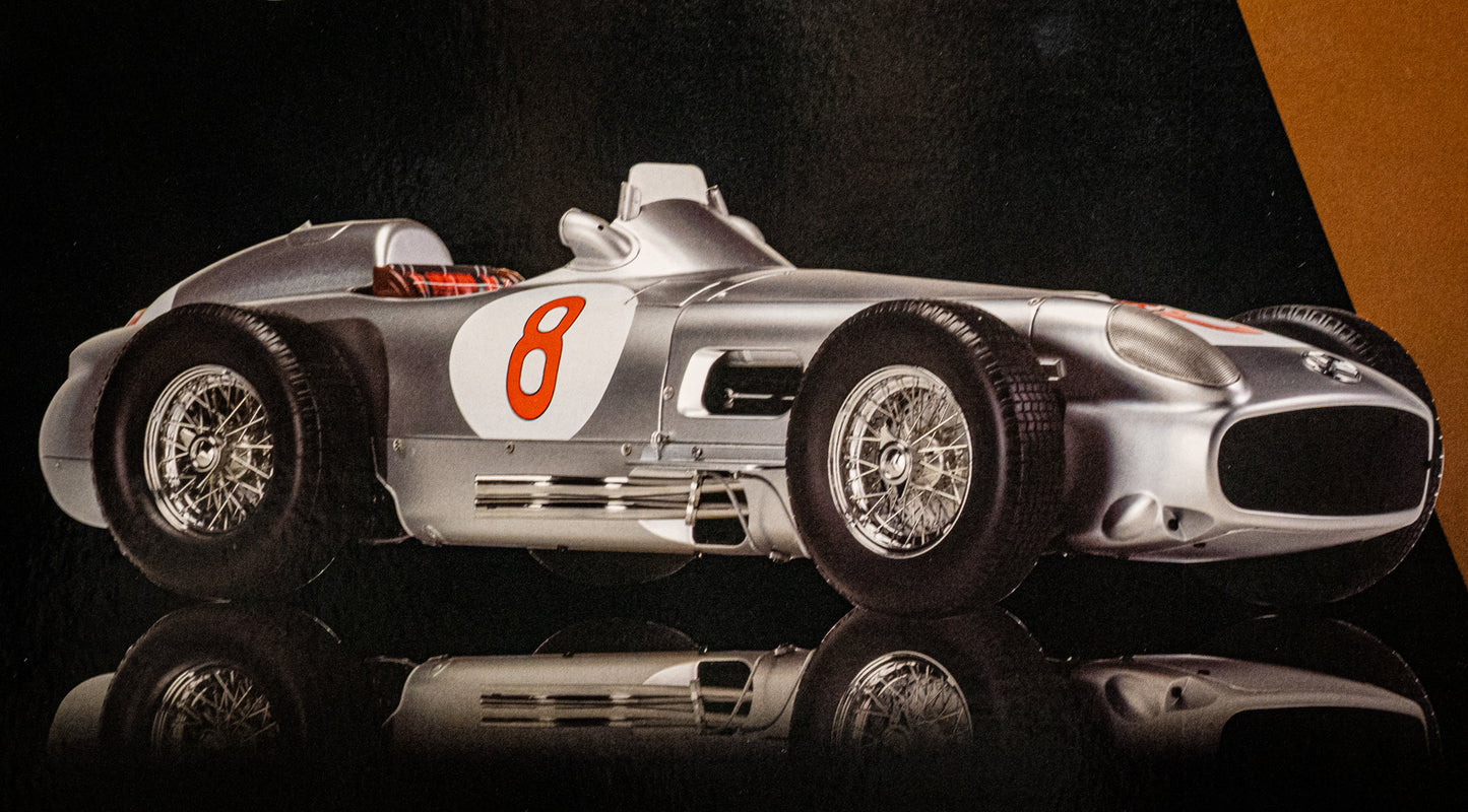 Mercedes W196 R no.8 Juan Manuel Fangio Formel 1 WM 1955 - IXO Collections 1:8